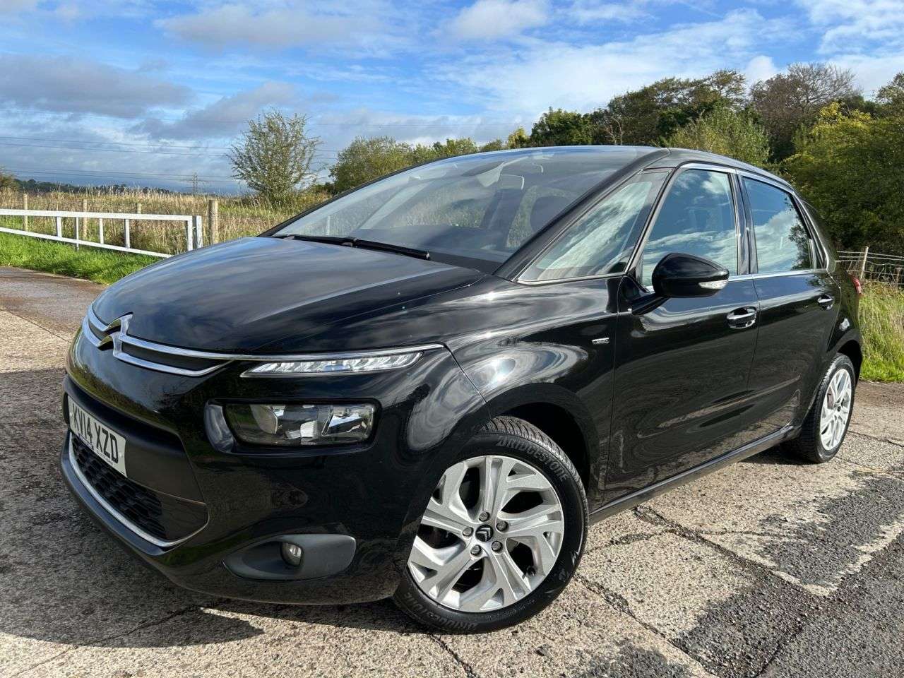 A 2014 CITROEN C4 PICASSO 1.6 e-HDi Airdream Exclusive MPV 5dr Diesel Manual Euro 5 (s/s) (115 ps) A 2014 CITROEN C4 PICASSO 1.6 e-HDi Airdream Exclusive MPV 5dr Diesel Manual Euro 5 (s/s) (115 ps)