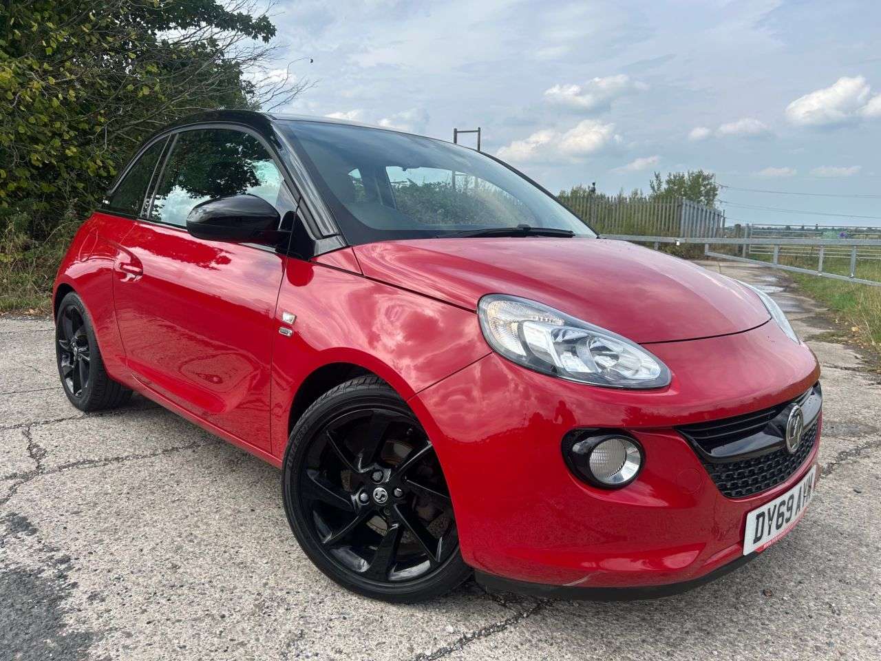 A 2019 VAUXHALL ADAM 1.2i Griffin Hatchback 3dr Petrol Manual Euro 6 (70 ps) LOW INSURANCE + DAB A 2019 VAUXHALL ADAM 1.2i Griffin Hatchback 3dr Petrol Manual Euro 6 (70 ps) LOW INSURANCE + DAB