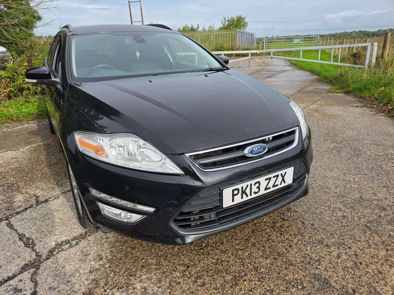 A 2013 FORD MONDEO 1.6T EcoBoost Zetec Business Edition Estate 5dr Petrol Manual Euro 5 (s/s) A 2013 FORD MONDEO 1.6T EcoBoost Zetec Business Edition Estate 5dr Petrol Manual Euro 5 (s/s)