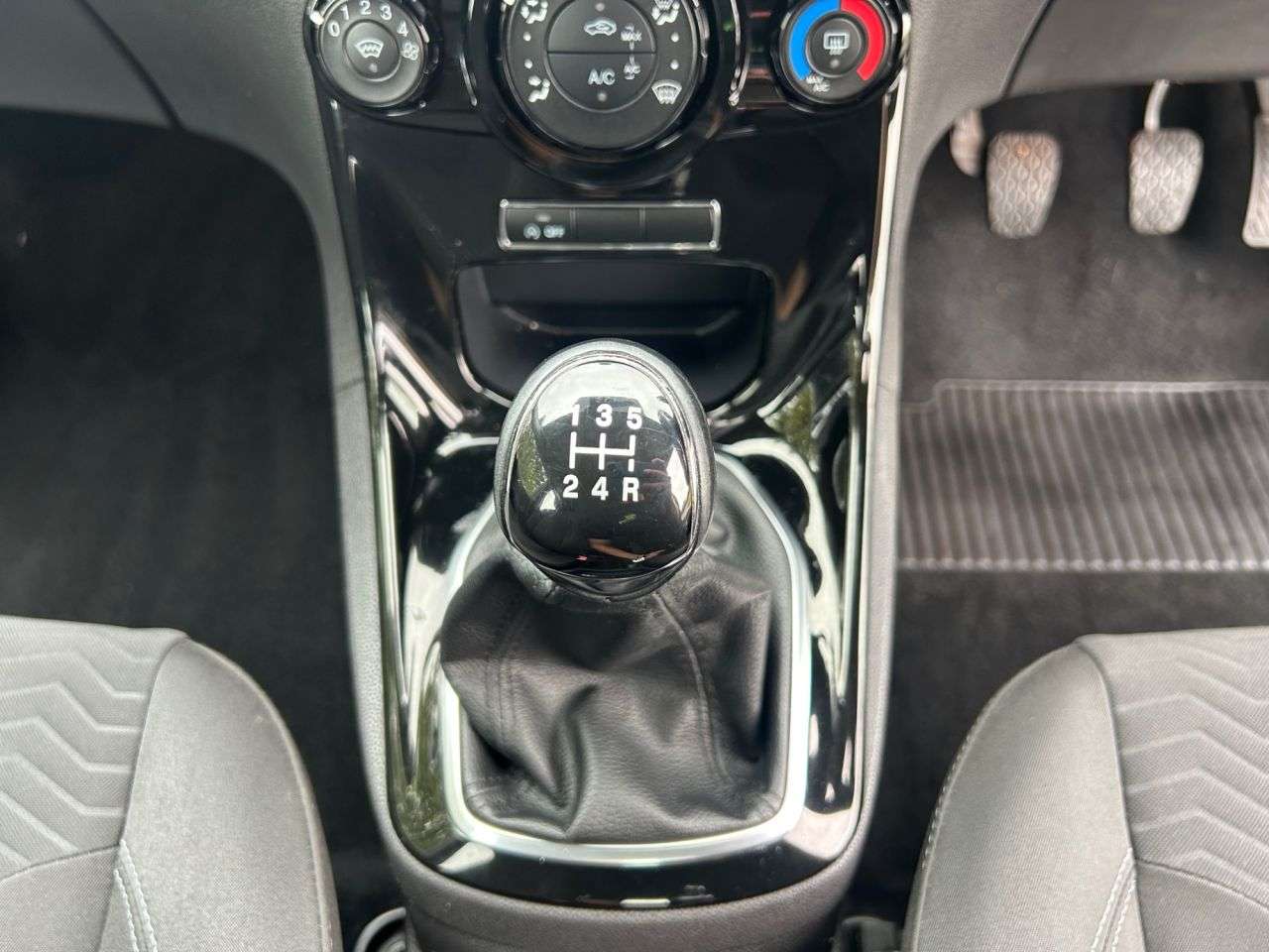 2016 FORD FIESTA 2016 FORD FIESTA