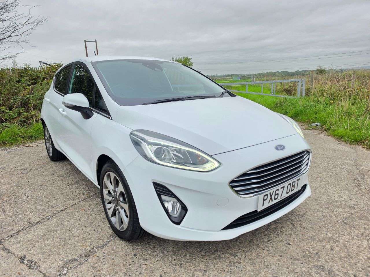 A 2017 FORD FIESTA 1.1 Ti-VCT Zetec Hatchback 5dr Petrol Manual Euro 6 (s/s) (85 ps) A 2017 FORD FIESTA 1.1 Ti-VCT Zetec Hatchback 5dr Petrol Manual Euro 6 (s/s) (85 ps)