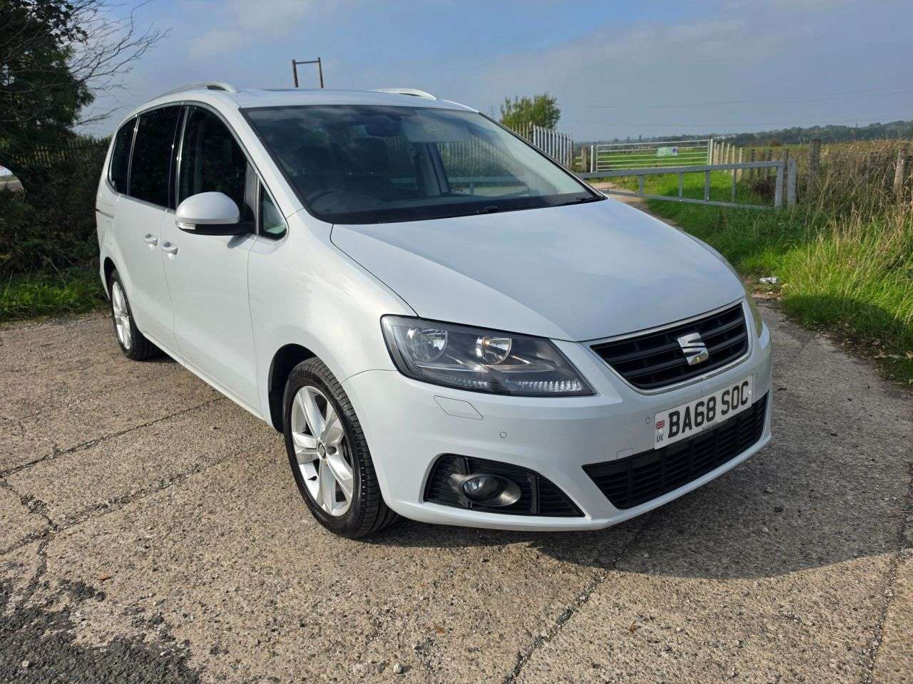 A 2019 SEAT ALHAMBRA 2.0 TDI XCELLENCE MPV 5dr Diesel DSG Euro 6 (s/s) (150 ps) FULL OPENING SUN A 2019 SEAT ALHAMBRA 2.0 TDI XCELLENCE MPV 5dr Diesel DSG Euro 6 (s/s) (150 ps) FULL OPENING SUN