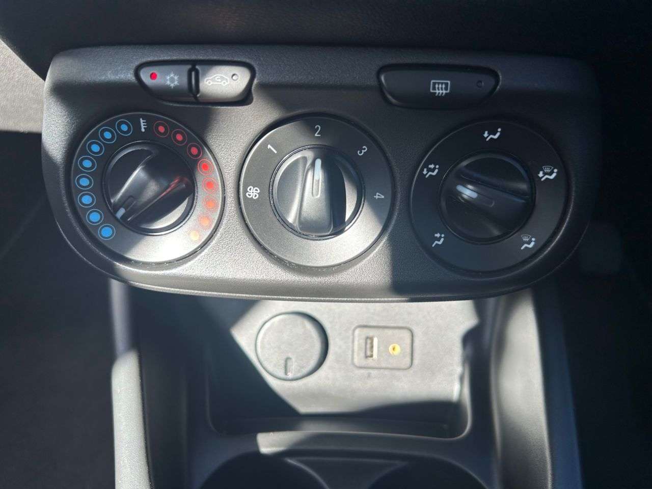 2015 VAUXHALL CORSA 2015 VAUXHALL CORSA