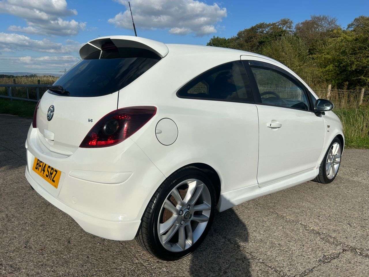 A 2014 VAUXHALL CORSA 1.4 16V SRi Hatchback 3dr Petrol Manual Euro 5 (100 ps) 61.4 MPG + PLUS PAC A 2014 VAUXHALL CORSA 1.4 16V SRi Hatchback 3dr Petrol Manual Euro 5 (100 ps) 61.4 MPG + PLUS PAC