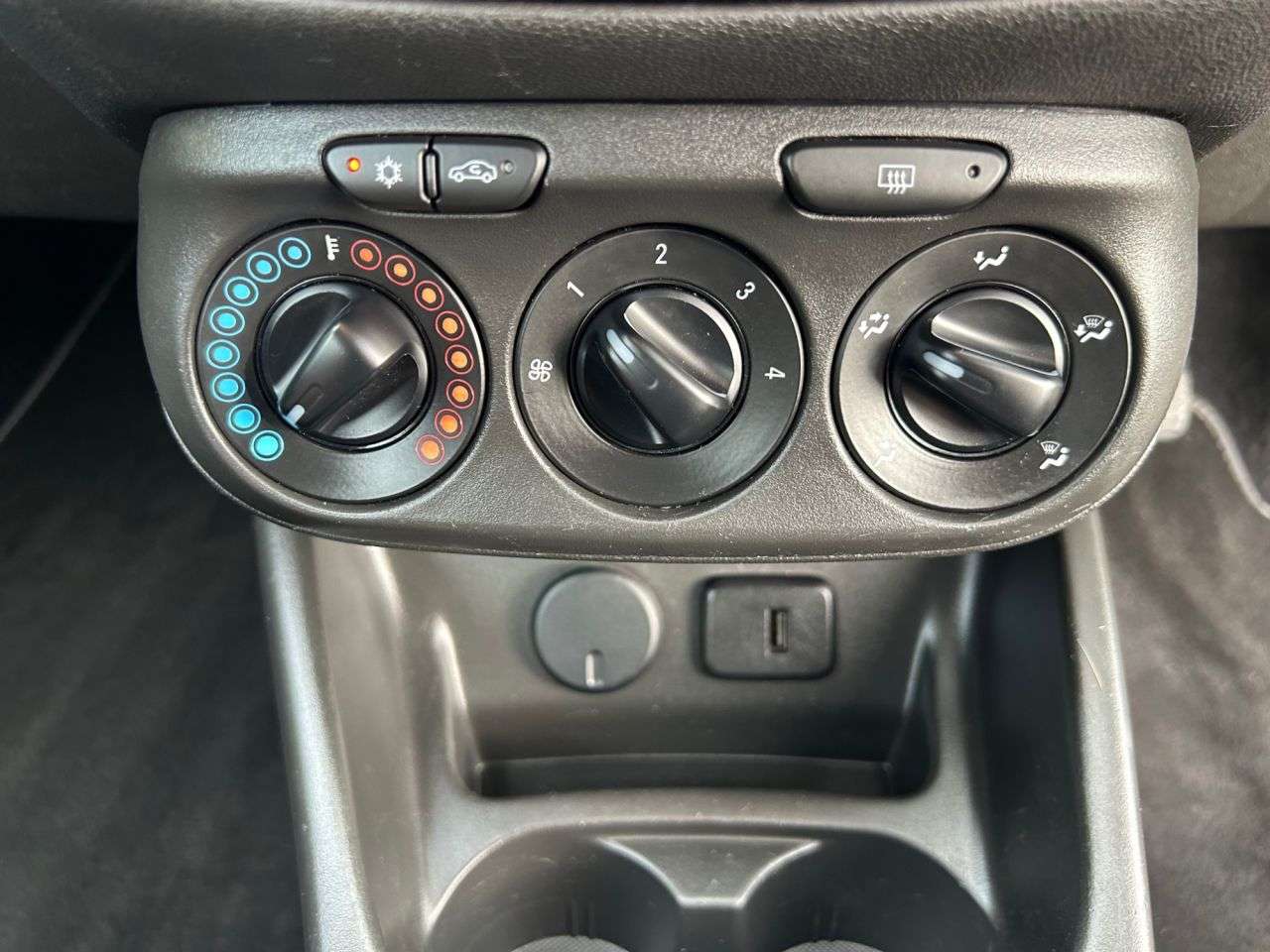 2018 VAUXHALL CORSA 2018 VAUXHALL CORSA