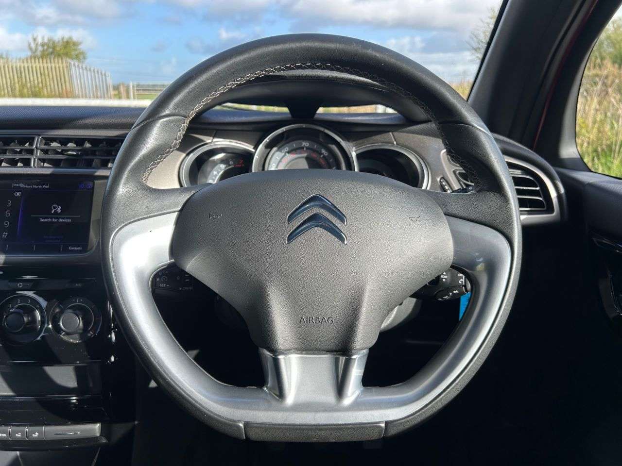 2017 DS AUTOMOBILES DS 3 2017 DS AUTOMOBILES DS 3