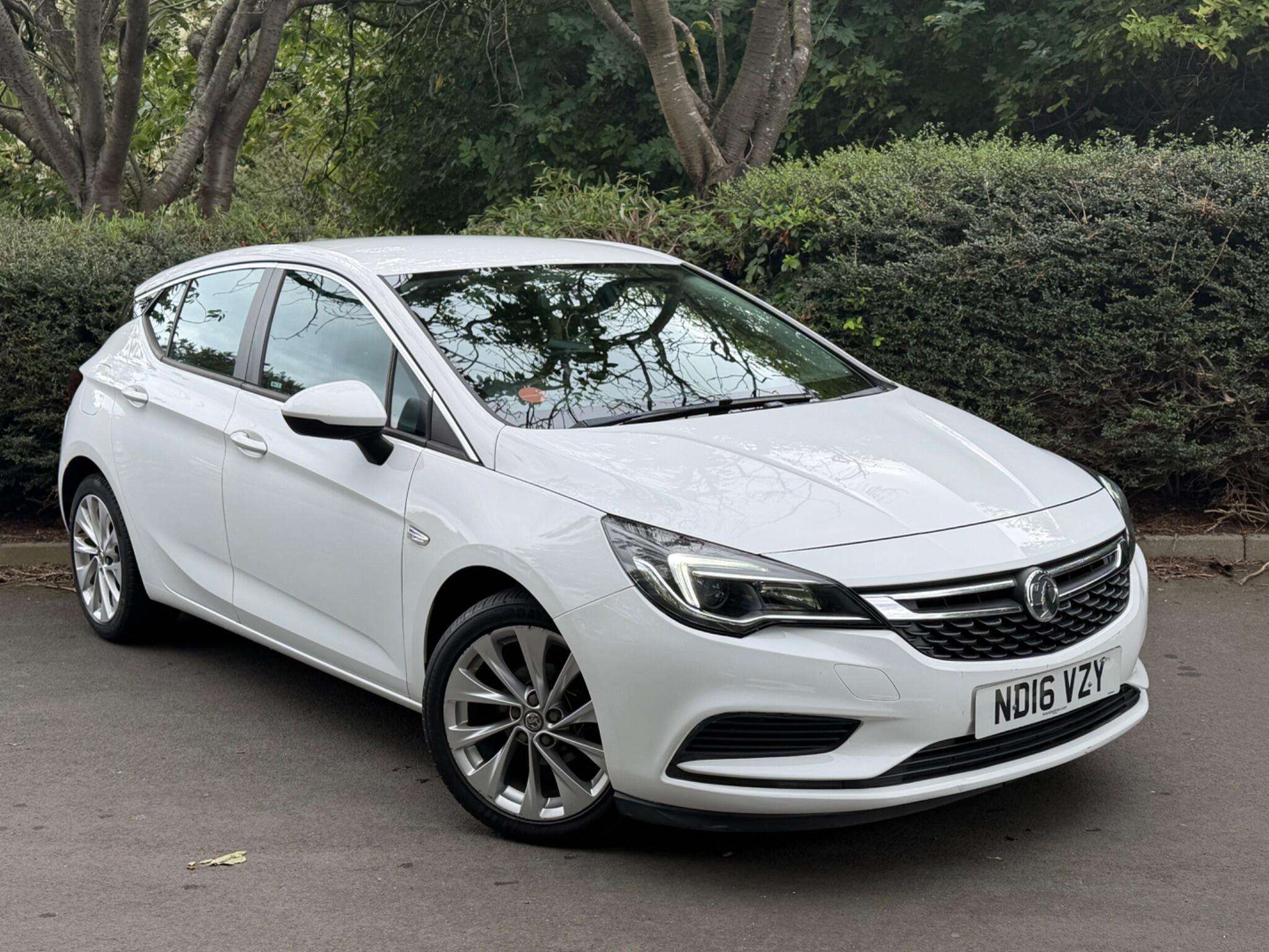 A 2016 VAUXHALL ASTRA 1.4i Energy Euro 6 5dr A 2016 VAUXHALL ASTRA 1.4i Energy Euro 6 5dr