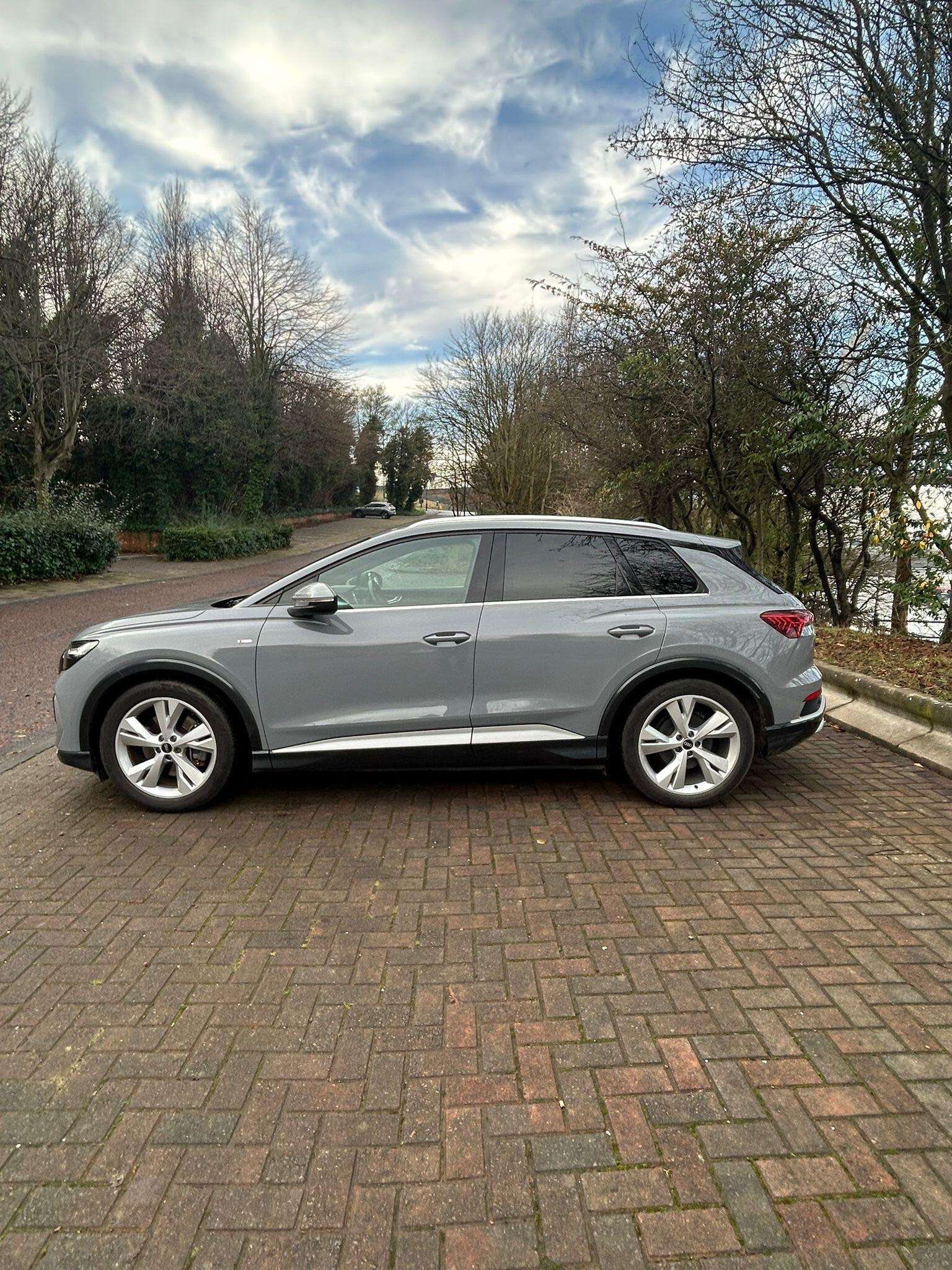 2021 AUDI Q4 E-TRON 2021 AUDI Q4 E-TRON