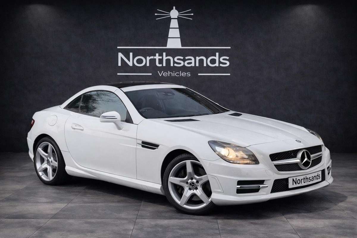 Check out this Mercedes-benz Slk 2014 Diesel Automatic