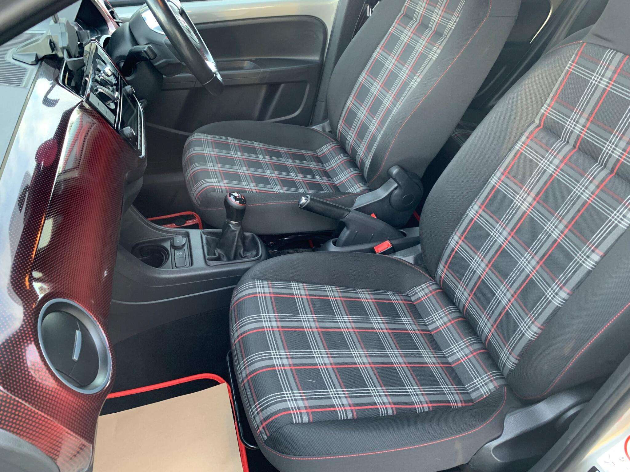 2019 VOLKSWAGEN UP! 2019 VOLKSWAGEN UP!