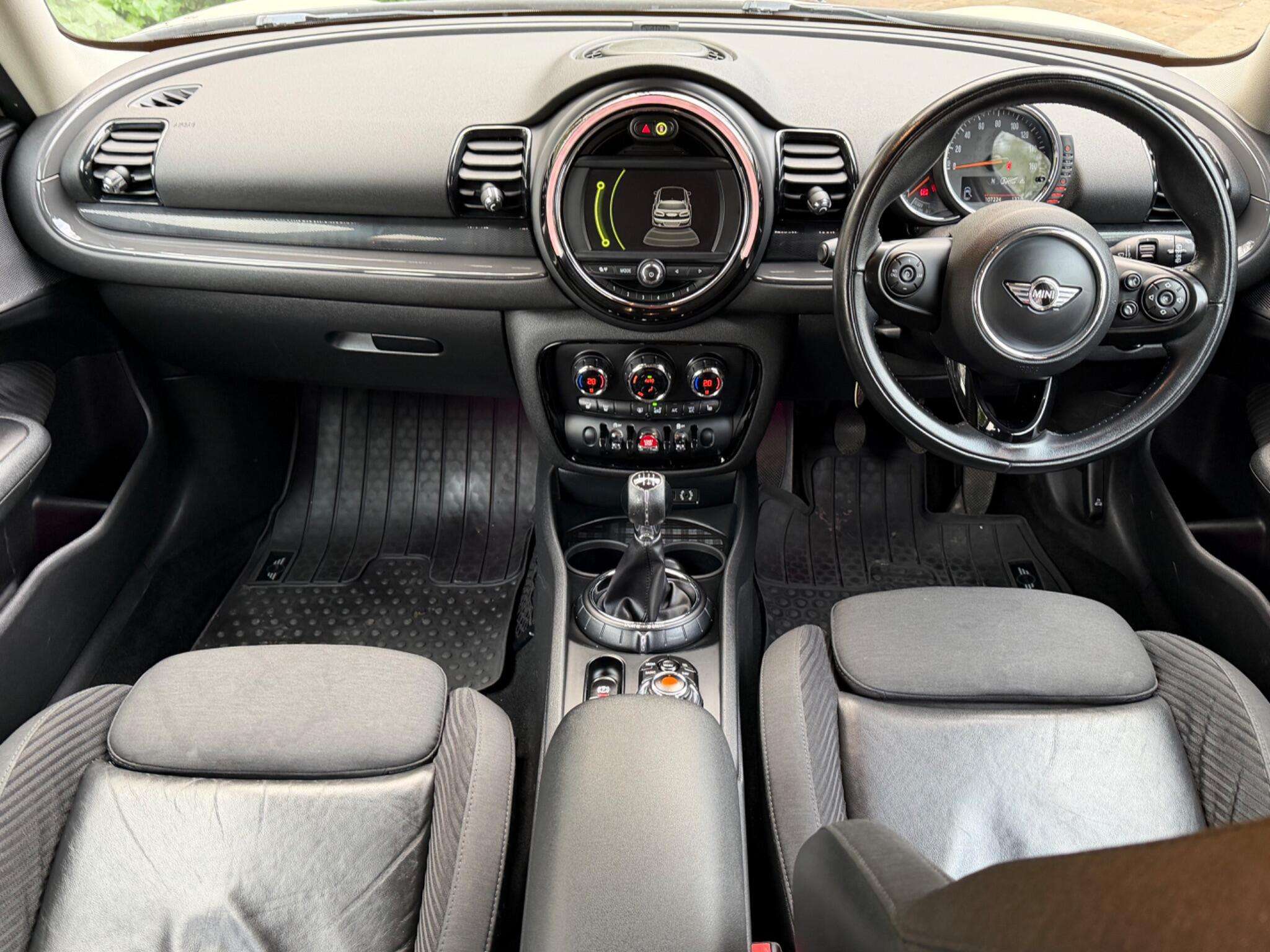 2017 MINI CLUBMAN 2017 MINI CLUBMAN