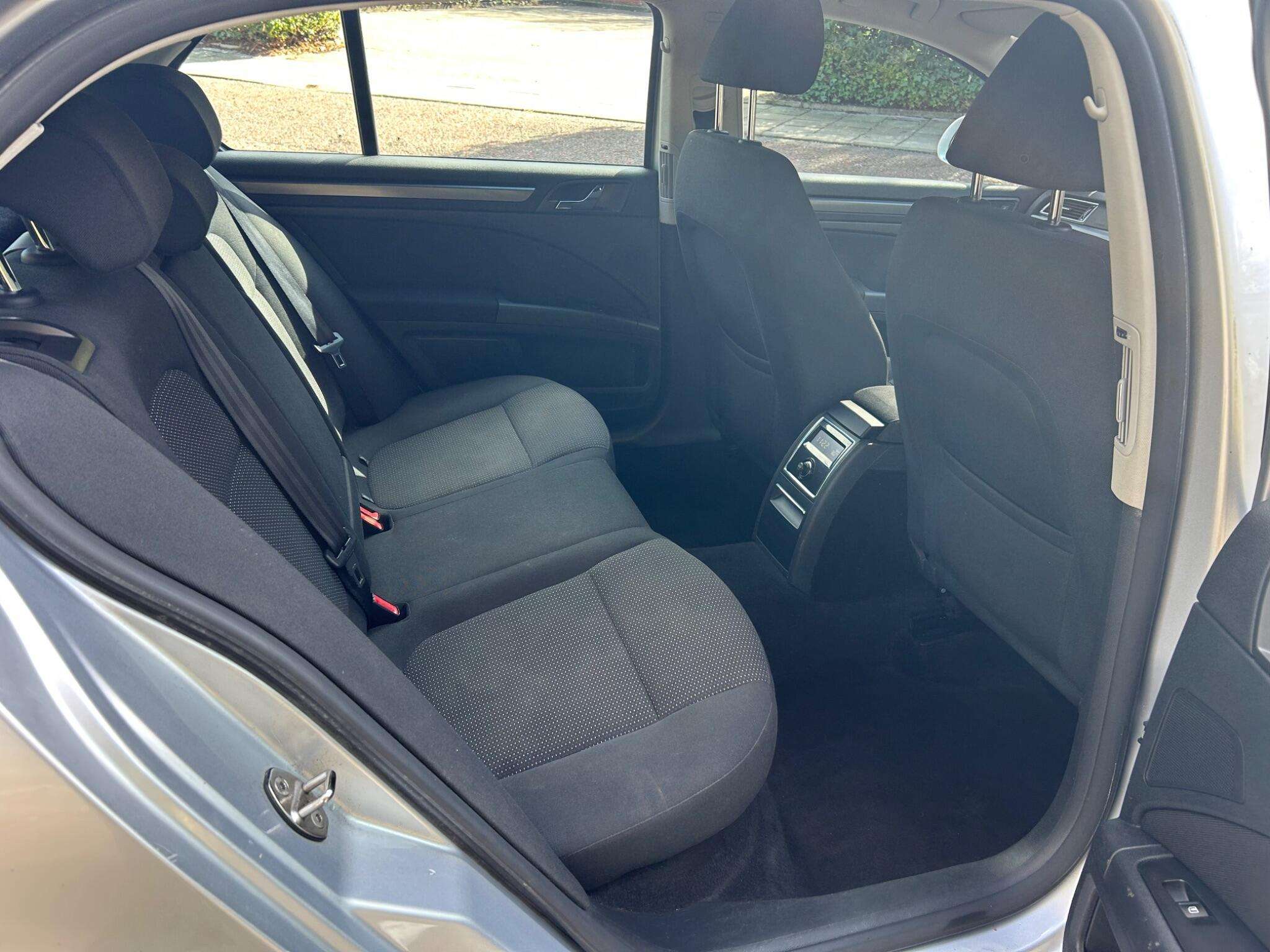 2011 SKODA SUPERB 2011 SKODA SUPERB