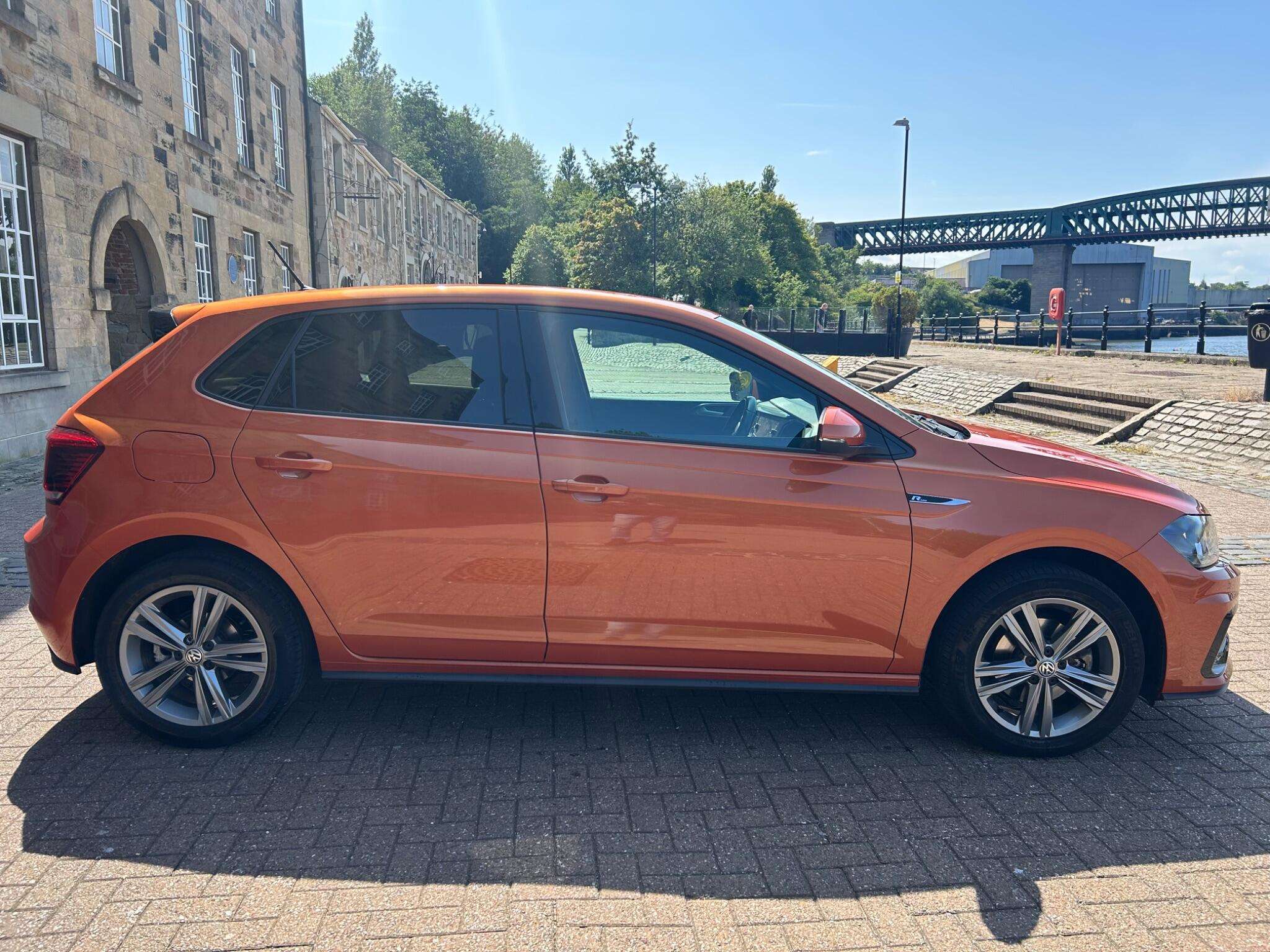 A 2019 VOLKSWAGEN POLO 1.0 TSI R-Line Euro 6 (s/s) 5dr A 2019 VOLKSWAGEN POLO 1.0 TSI R-Line Euro 6 (s/s) 5dr
