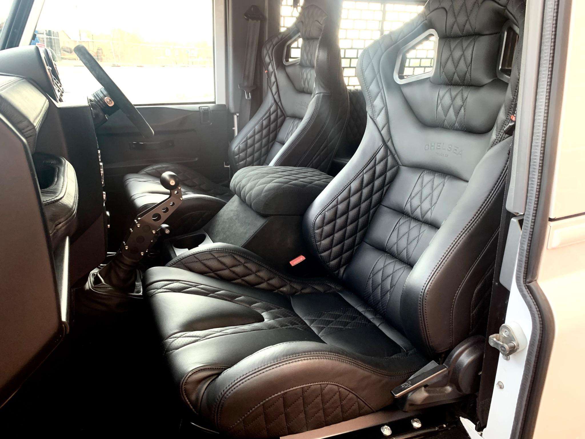 null LAND ROVER DEFENDER 90 null LAND ROVER DEFENDER 90