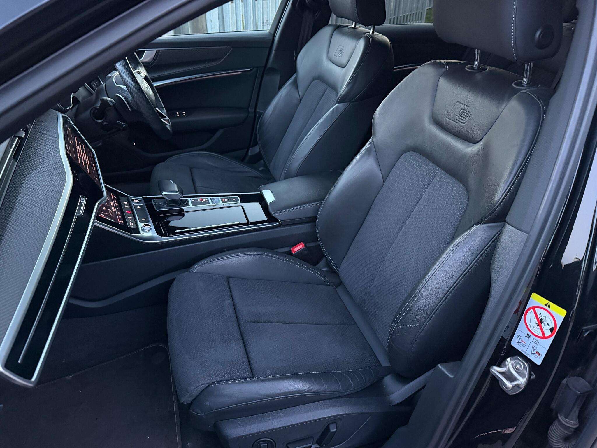 null AUDI A6 AVANT null AUDI A6 AVANT