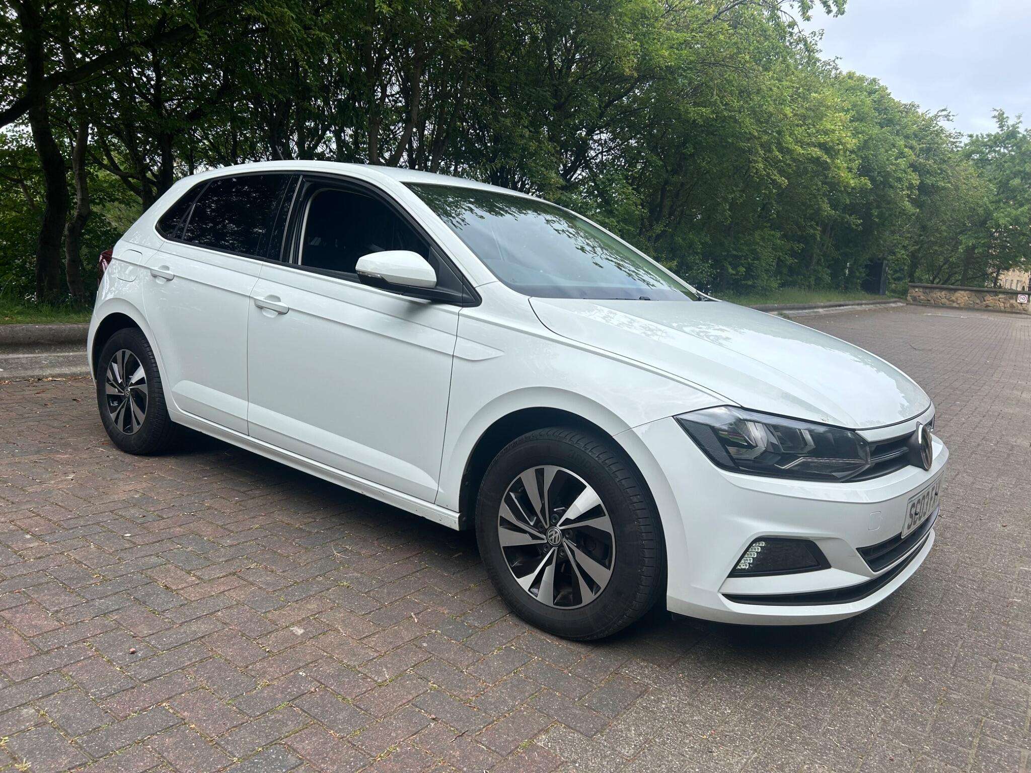 A 2018 VOLKSWAGEN POLO 1.0 TSI SE Euro 6 (s/s) 5dr A 2018 VOLKSWAGEN POLO 1.0 TSI SE Euro 6 (s/s) 5dr