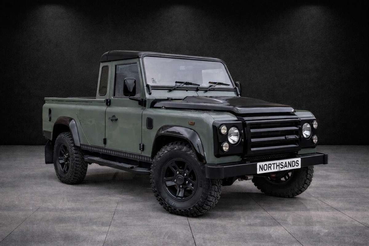 Check out this Land Rover Defender 110 2010 Diesel Manual