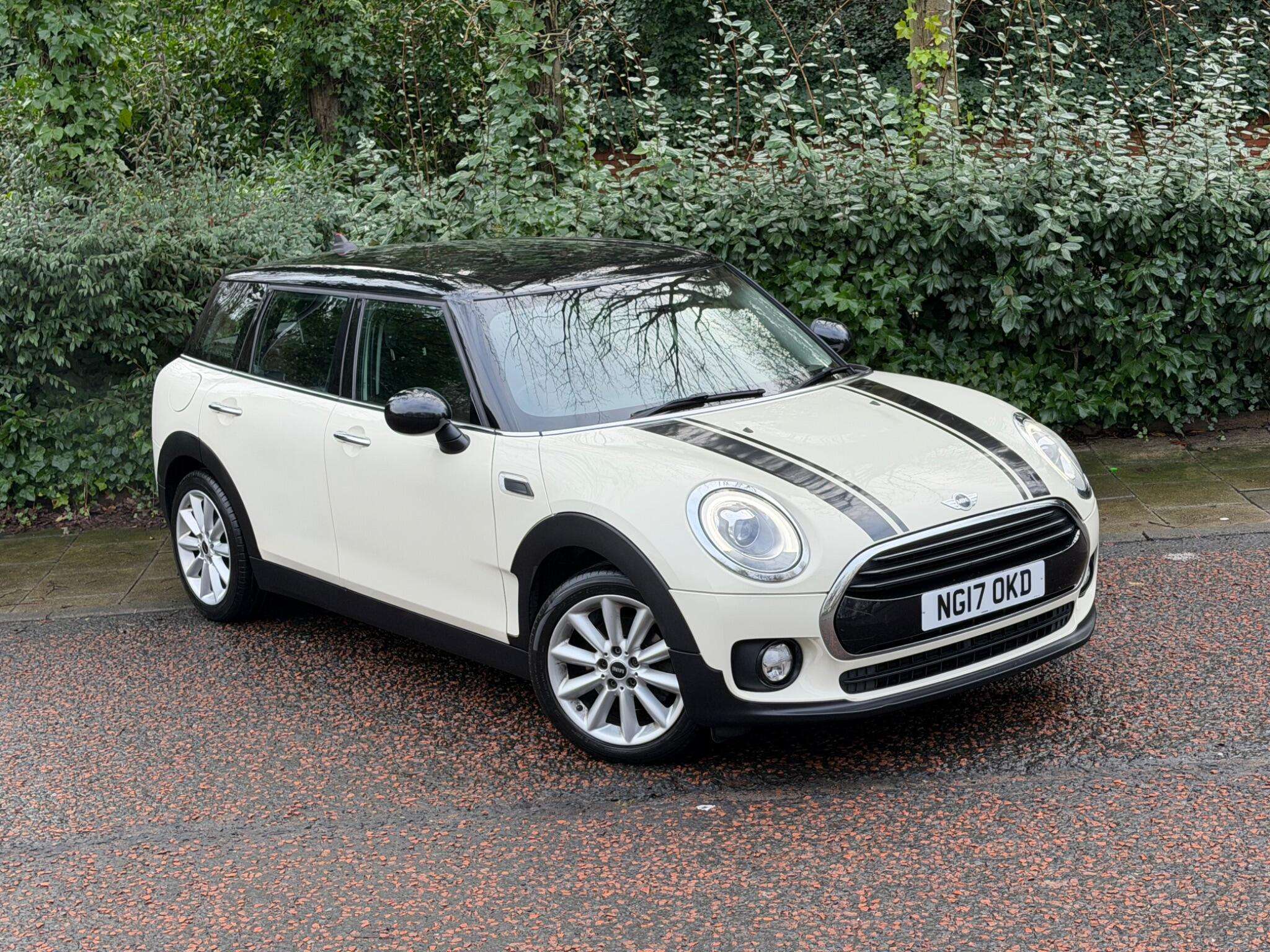 A 2017 MINI CLUBMAN 1.5 Cooper Euro 6 (s/s) 6dr A 2017 MINI CLUBMAN 1.5 Cooper Euro 6 (s/s) 6dr