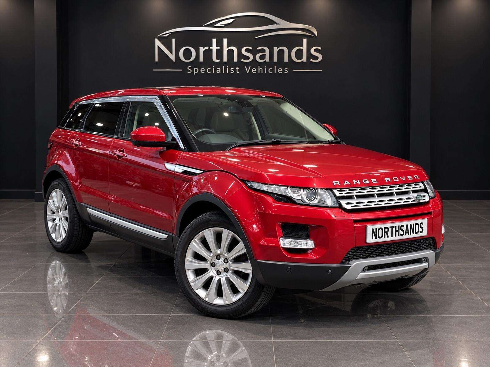 A 2014 LAND ROVER RANGE ROVER EVOQUE 2.2 SD4 Prestige Lux Auto 4WD Euro 5 (s/s) 5dr A 2014 LAND ROVER RANGE ROVER EVOQUE 2.2 SD4 Prestige Lux Auto 4WD Euro 5 (s/s) 5dr
