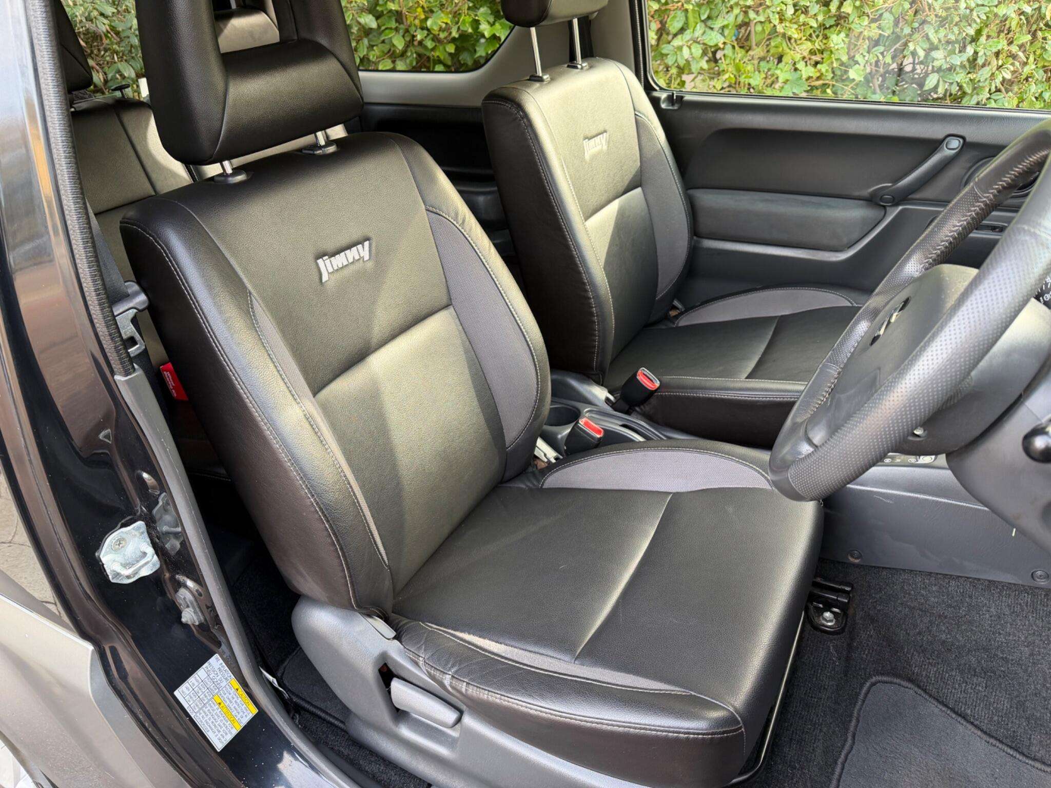 2011 SUZUKI JIMNY 2011 SUZUKI JIMNY