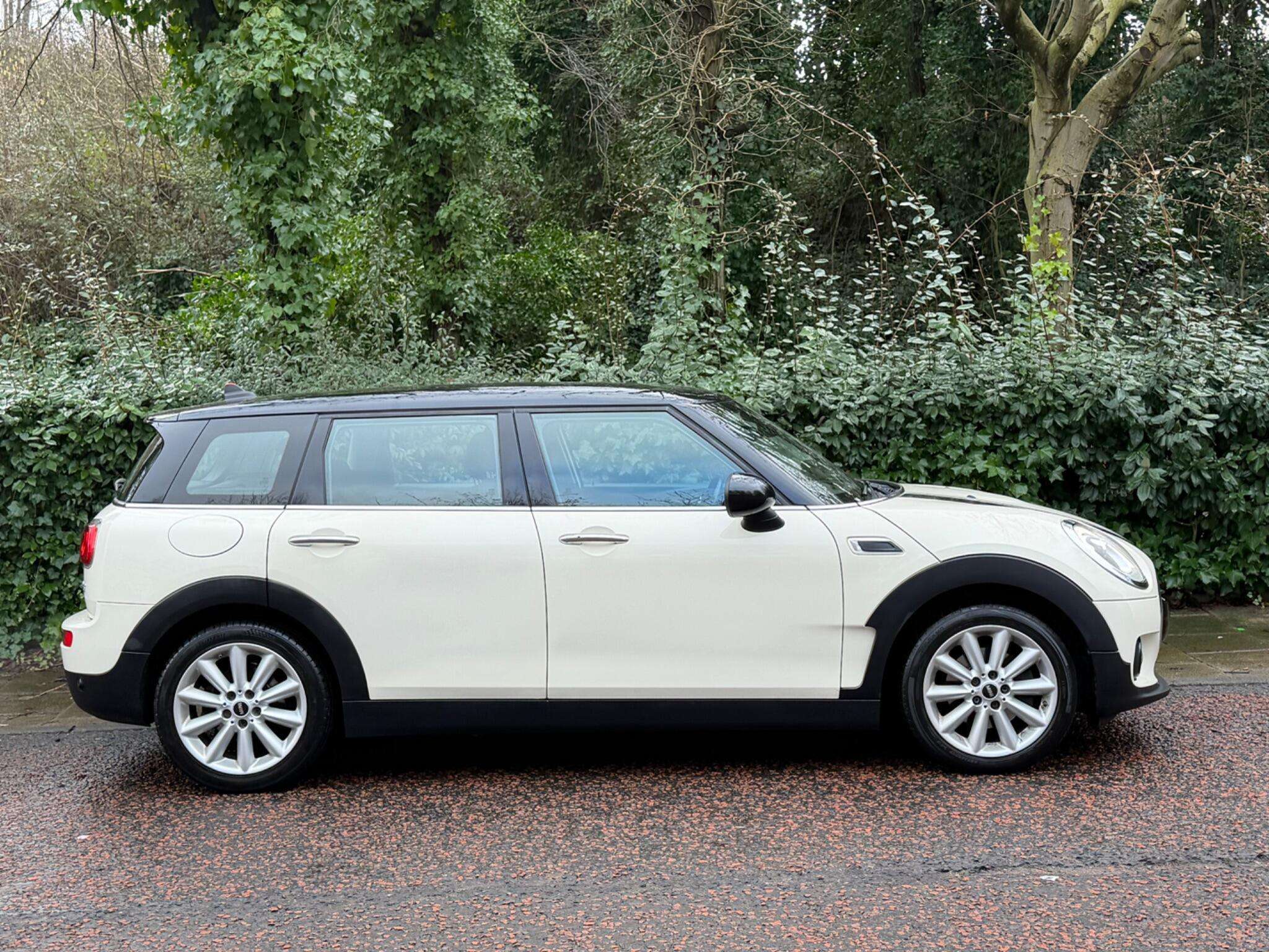 2017 MINI CLUBMAN 2017 MINI CLUBMAN