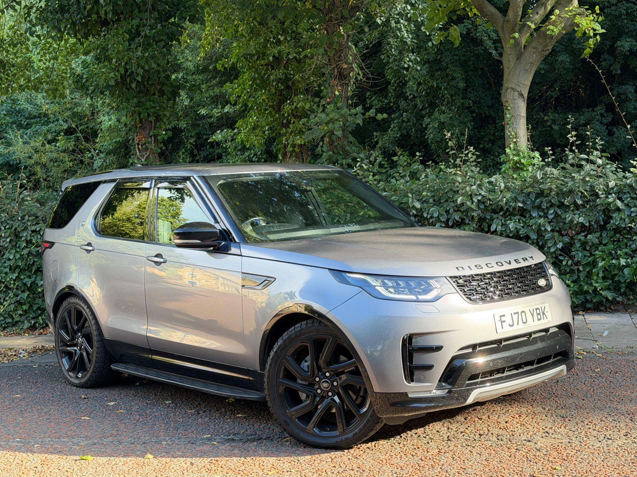 A 2020 LAND ROVER DISCOVERY 3.0 SD V6 HSE Auto 4WD Euro 6 (s/s) 5dr A 2020 LAND ROVER DISCOVERY 3.0 SD V6 HSE Auto 4WD Euro 6 (s/s) 5dr