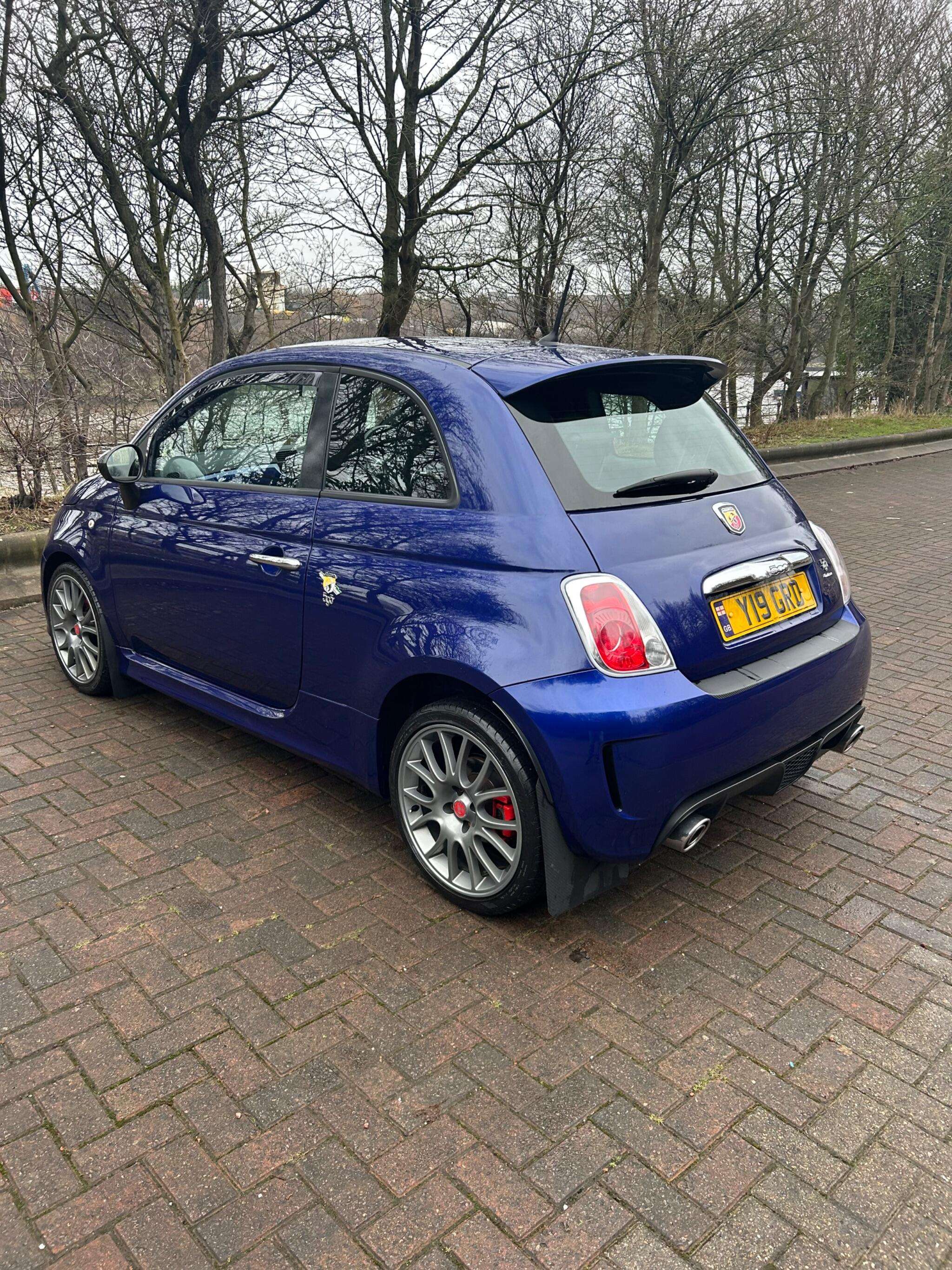 2016 ABARTH 595 2016 ABARTH 595