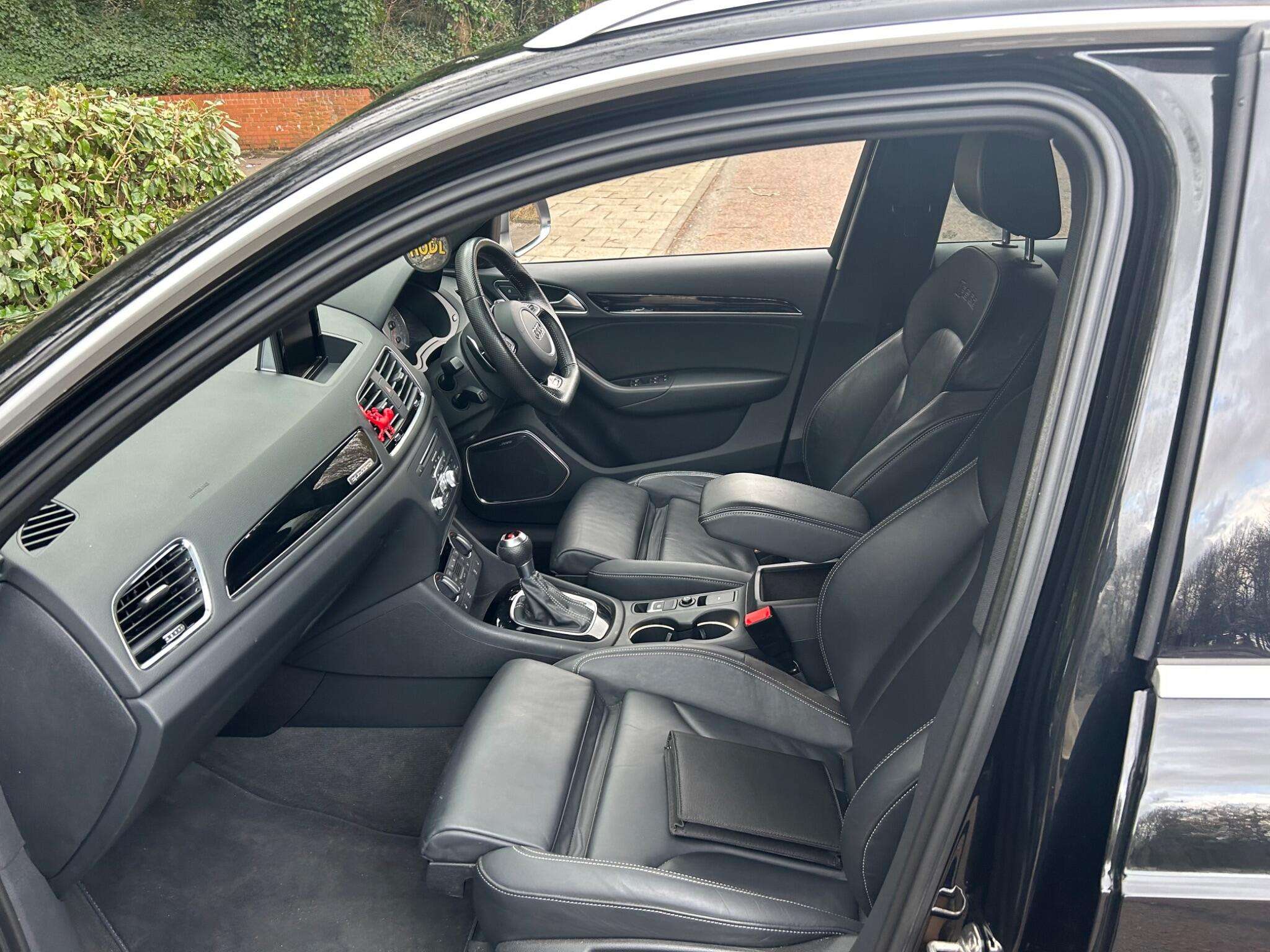 2016 AUDI RS Q3 2016 AUDI RS Q3