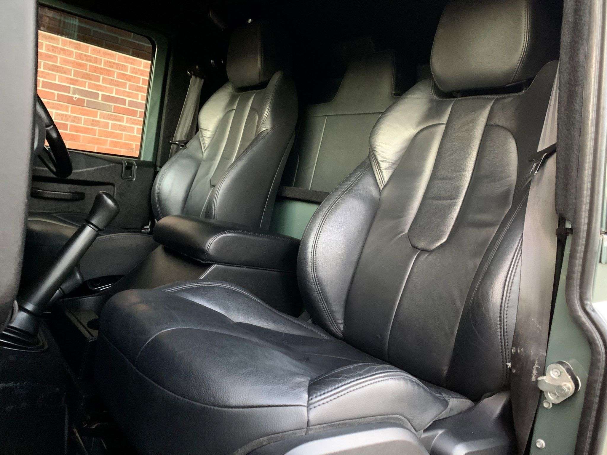 null LAND ROVER DEFENDER 110 null LAND ROVER DEFENDER 110