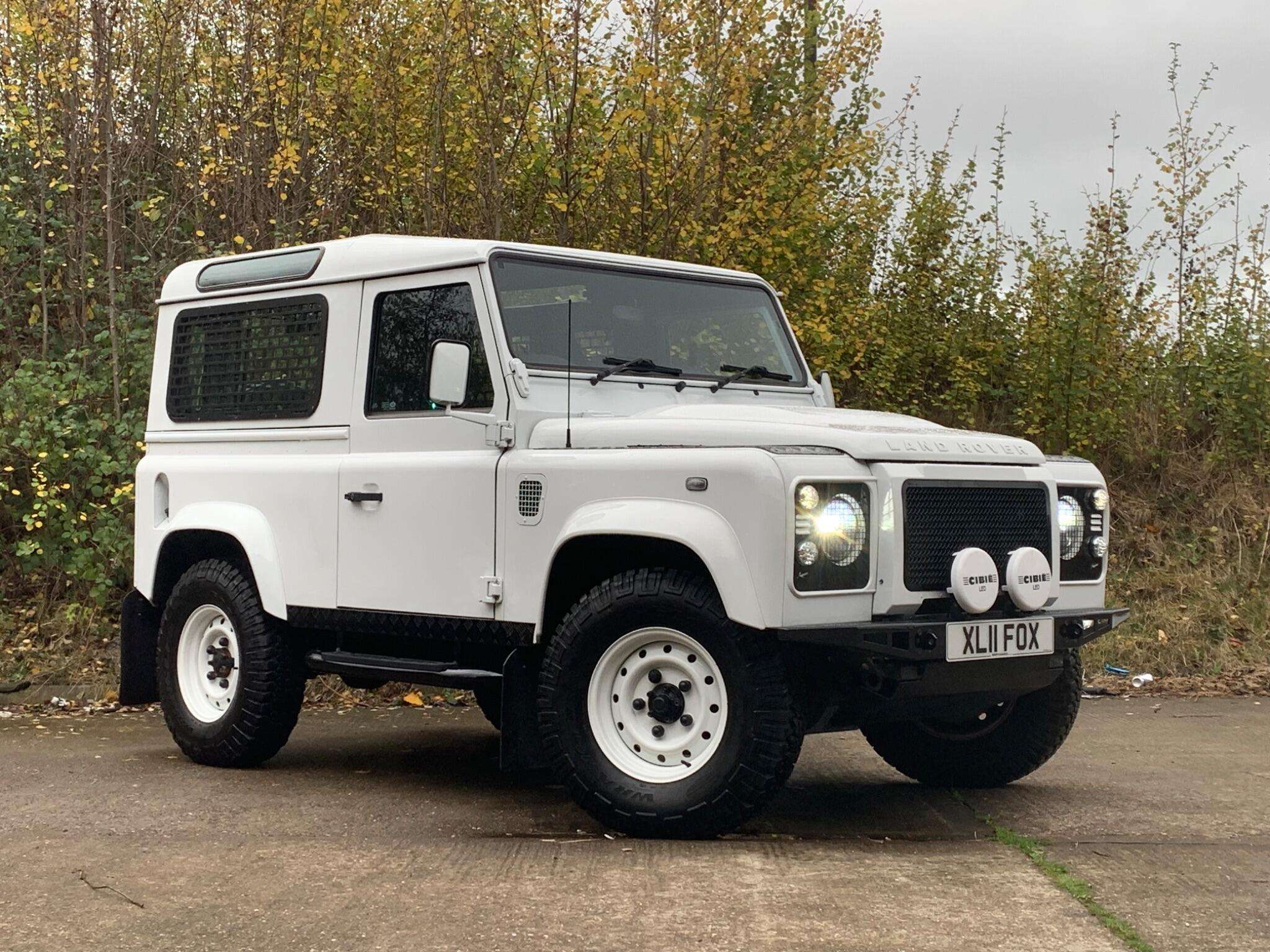 null LAND ROVER DEFENDER 90 null LAND ROVER DEFENDER 90