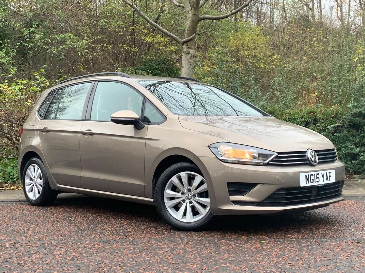 Check out this Volkswagen Golf Sv 2015 Petrol Manual