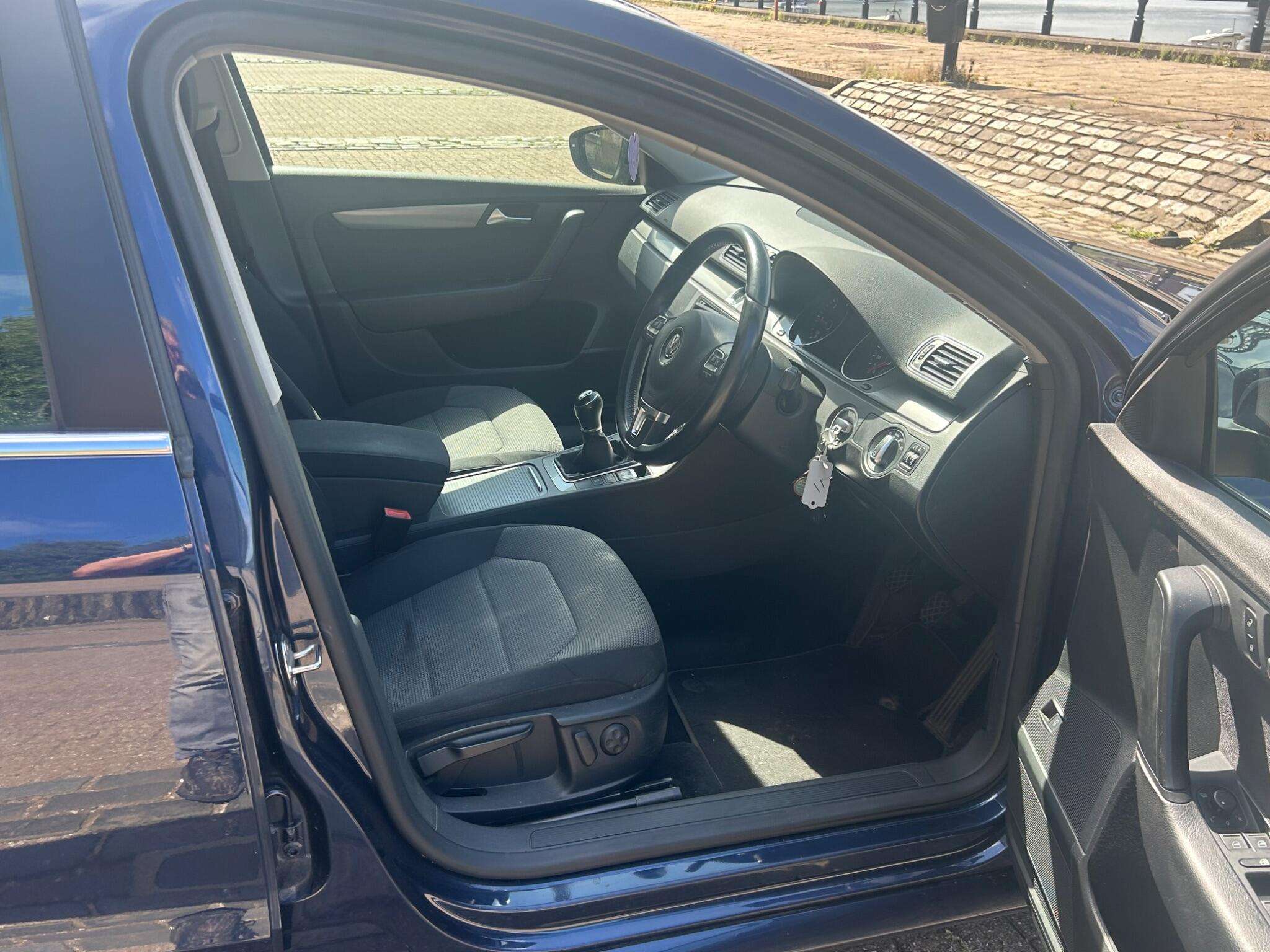 2013 VOLKSWAGEN PASSAT 2013 VOLKSWAGEN PASSAT