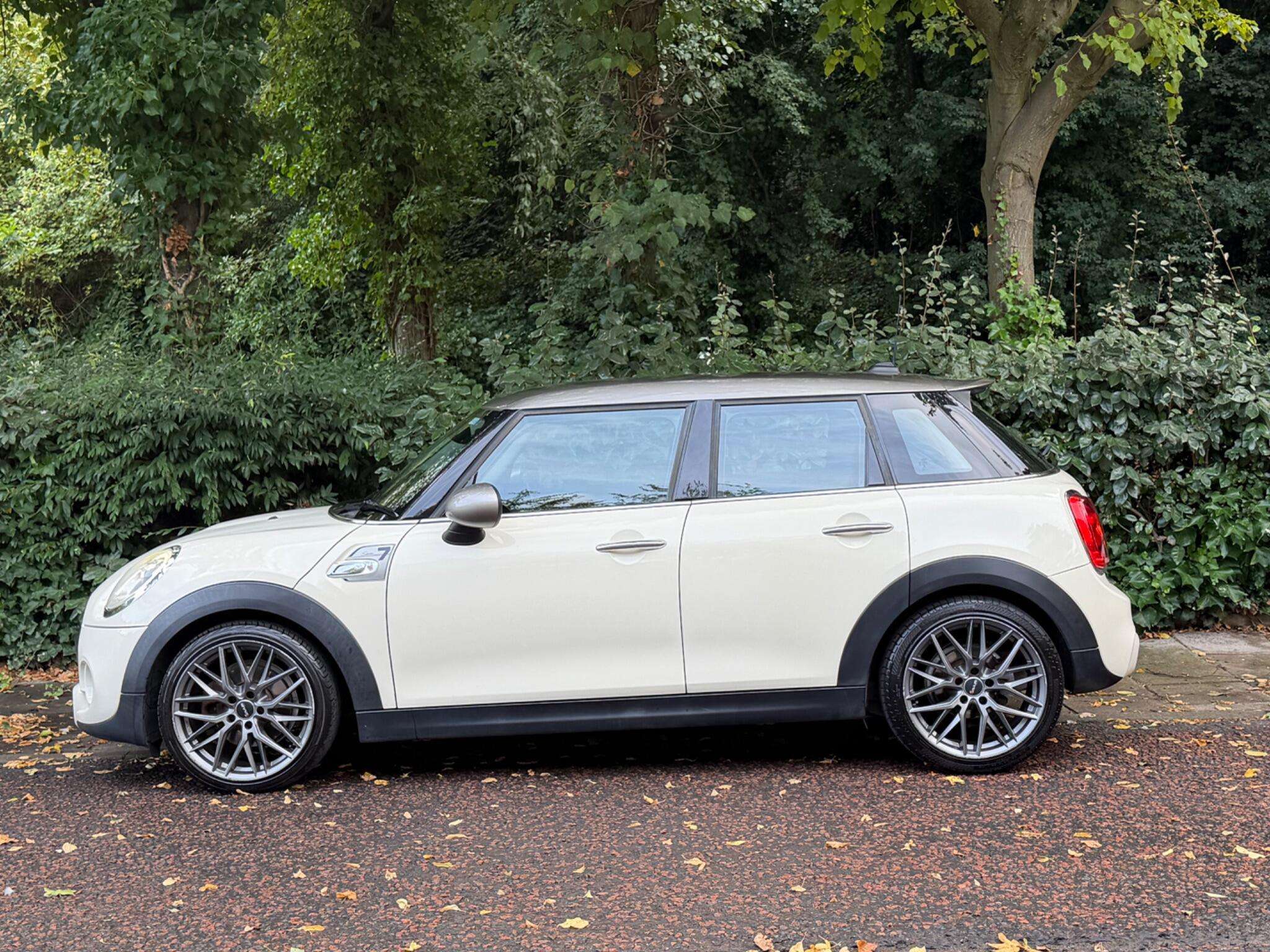 2017 MINI HATCH 2017 MINI HATCH