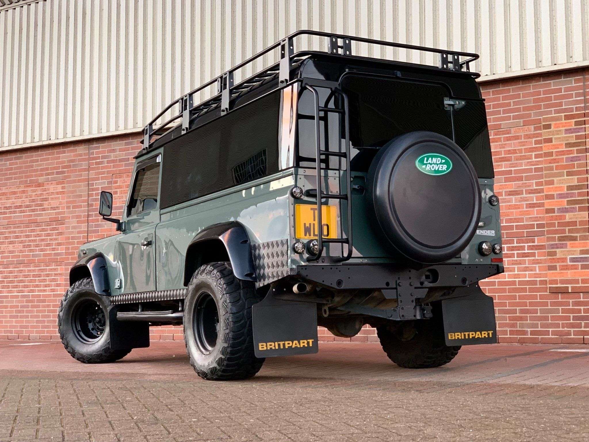 null LAND ROVER DEFENDER 110 null LAND ROVER DEFENDER 110
