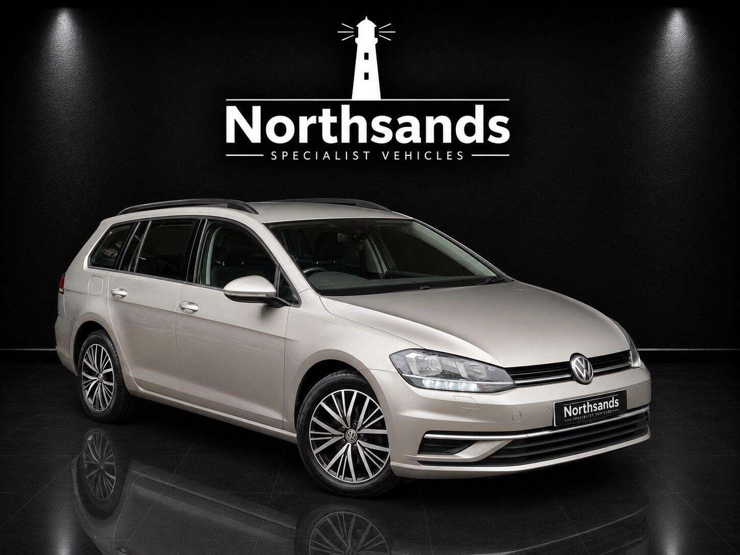 A 2018 VOLKSWAGEN GOLF 2.0 TDI SE Nav Euro 6 (s/s) 5dr A 2018 VOLKSWAGEN GOLF 2.0 TDI SE Nav Euro 6 (s/s) 5dr