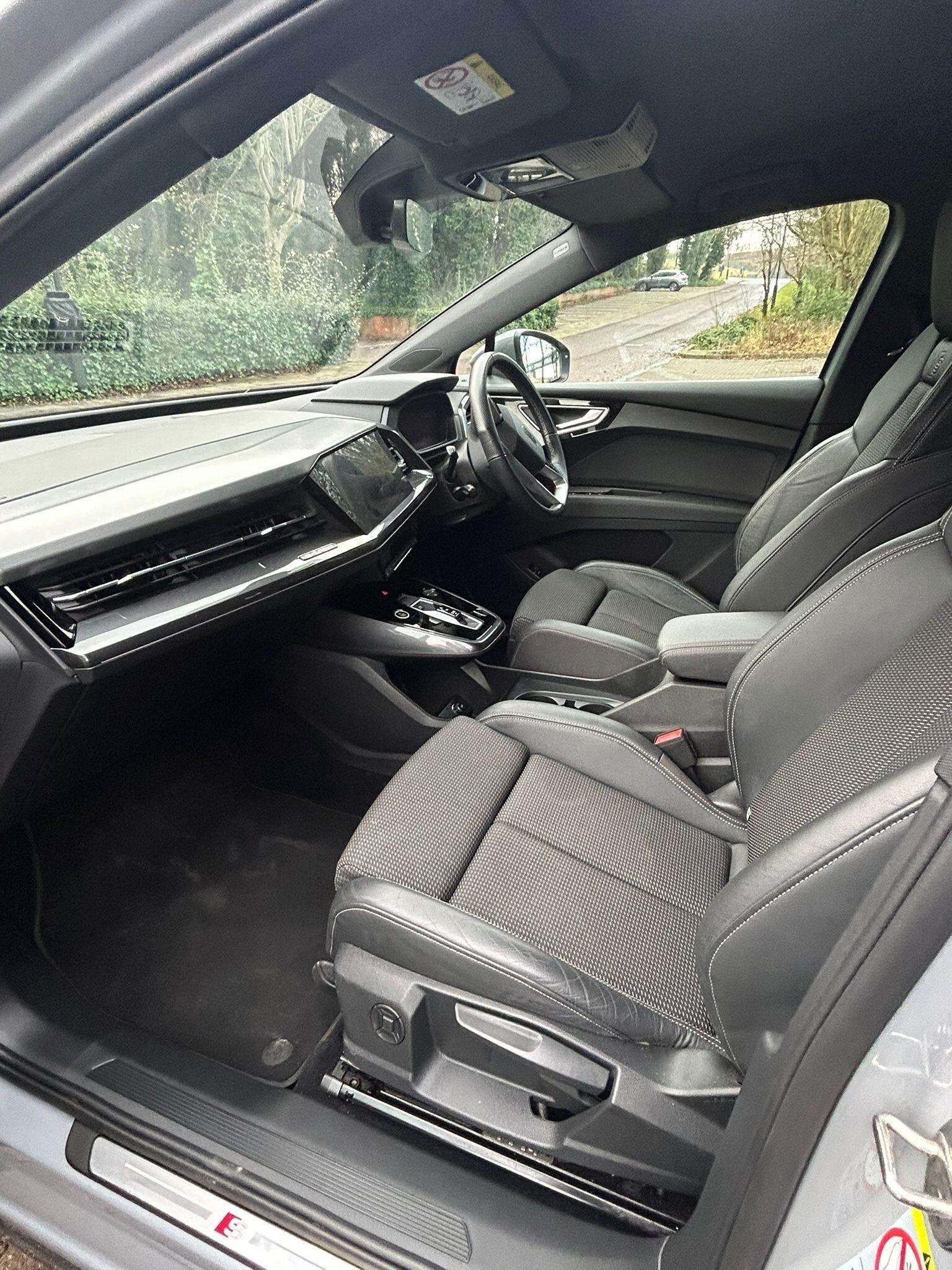 2021 AUDI Q4 E-TRON 2021 AUDI Q4 E-TRON