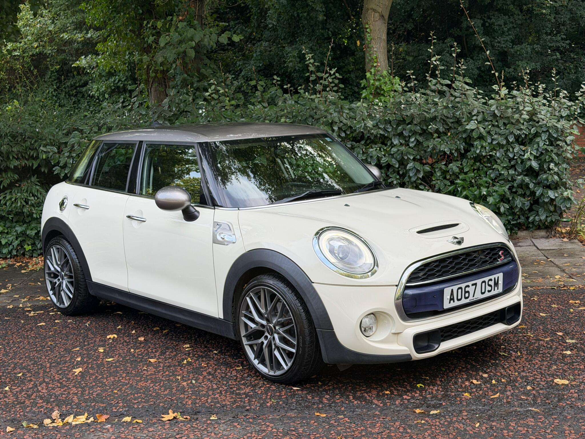 A 2017 MINI HATCH 2.0 Cooper S Seven Euro 6 (s/s) 5dr A 2017 MINI HATCH 2.0 Cooper S Seven Euro 6 (s/s) 5dr