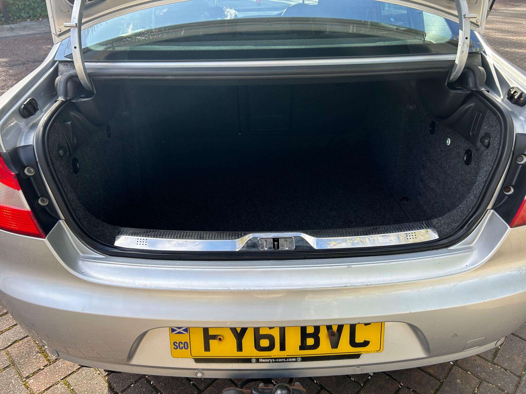 2011 SKODA SUPERB 2011 SKODA SUPERB