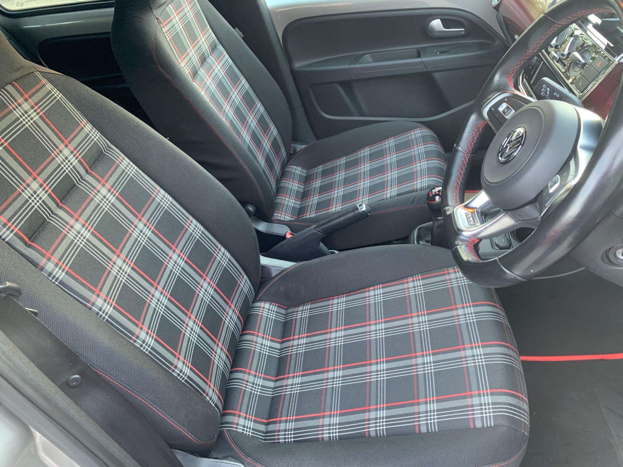 2019 VOLKSWAGEN UP! 2019 VOLKSWAGEN UP!