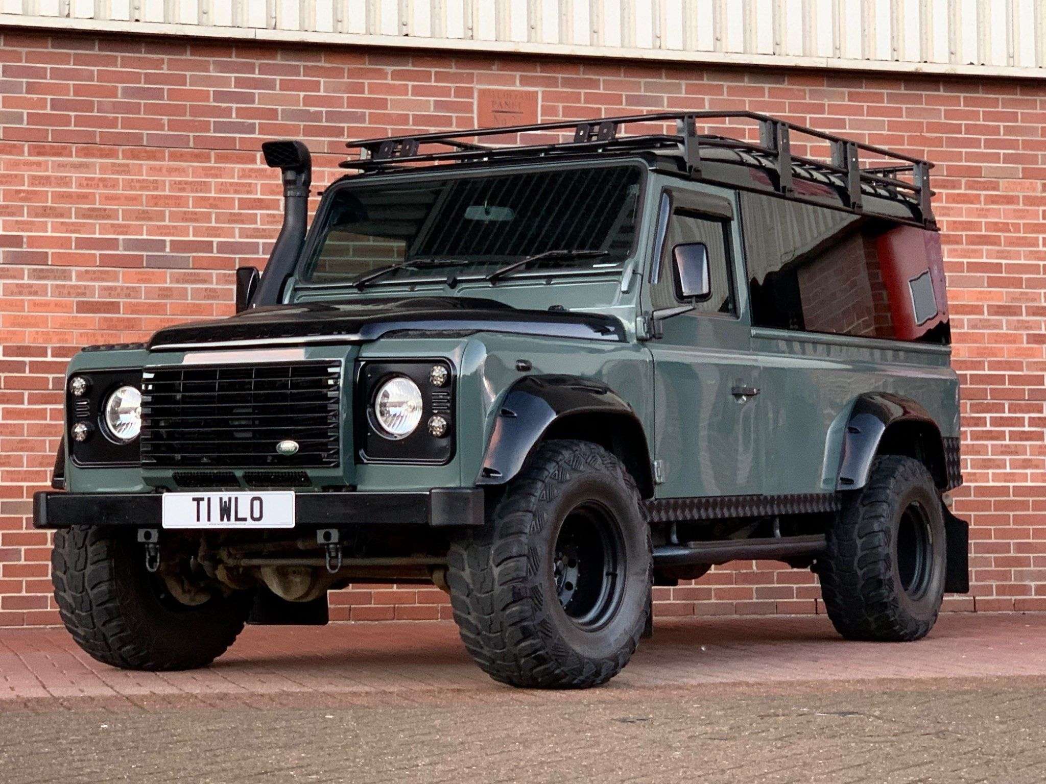 null LAND ROVER DEFENDER 110 null LAND ROVER DEFENDER 110