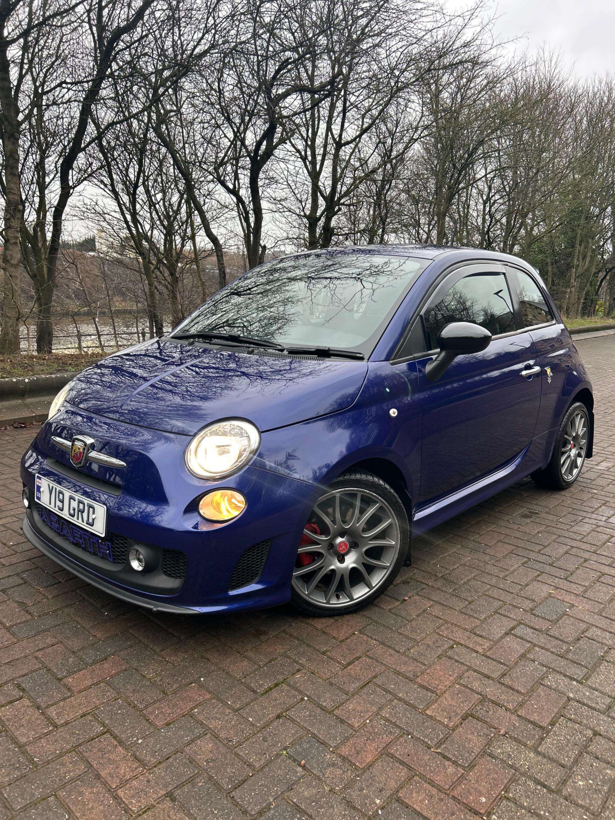 2016 ABARTH 595 2016 ABARTH 595