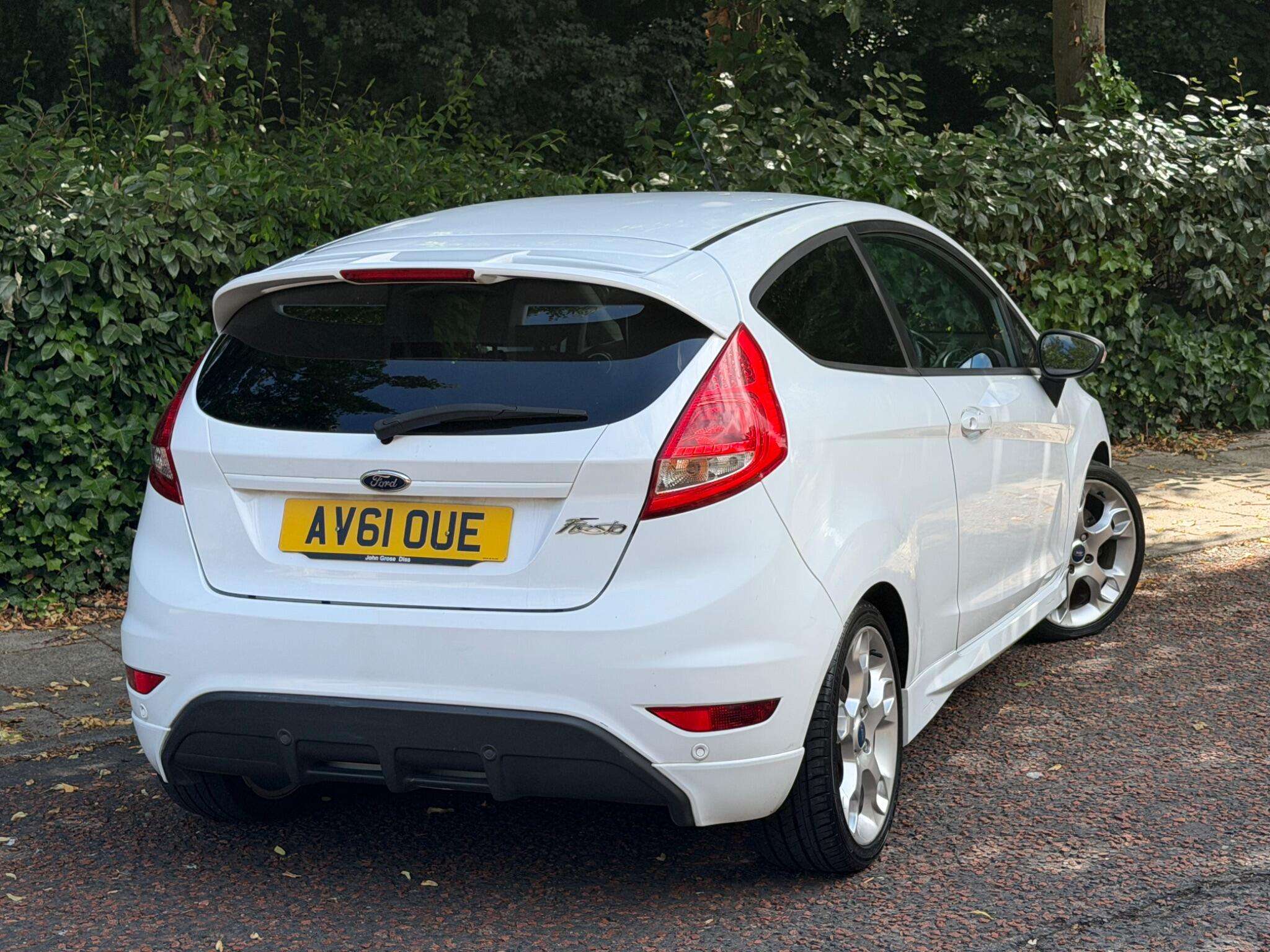 2011 FORD FIESTA 2011 FORD FIESTA