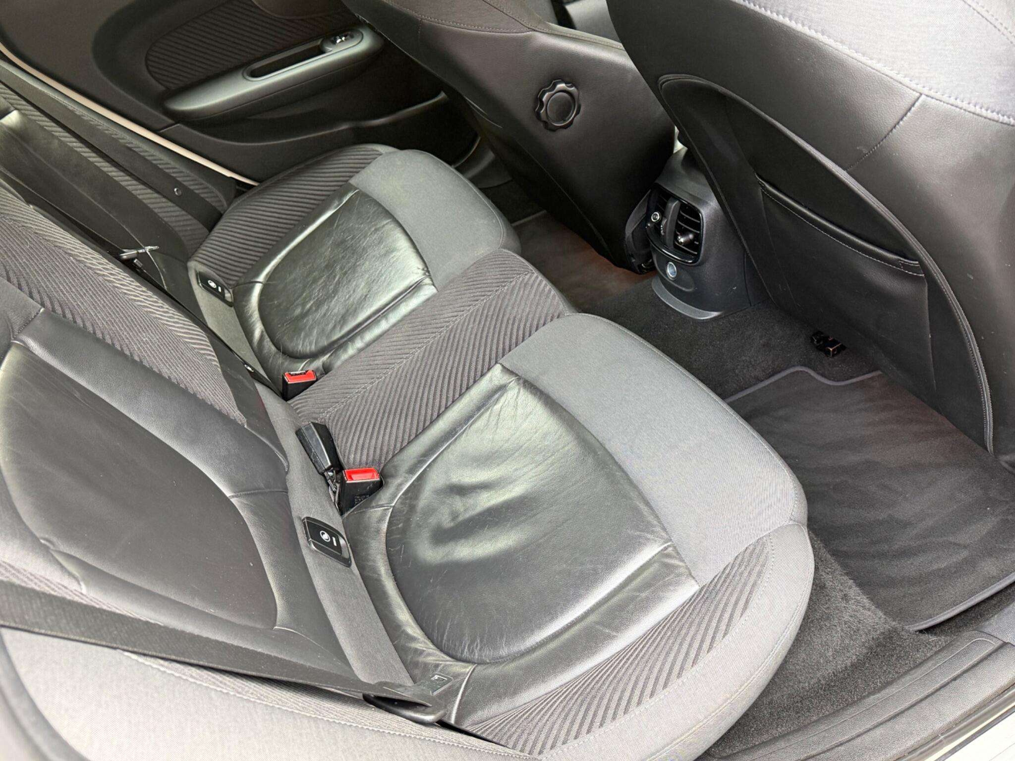 2017 MINI CLUBMAN 2017 MINI CLUBMAN