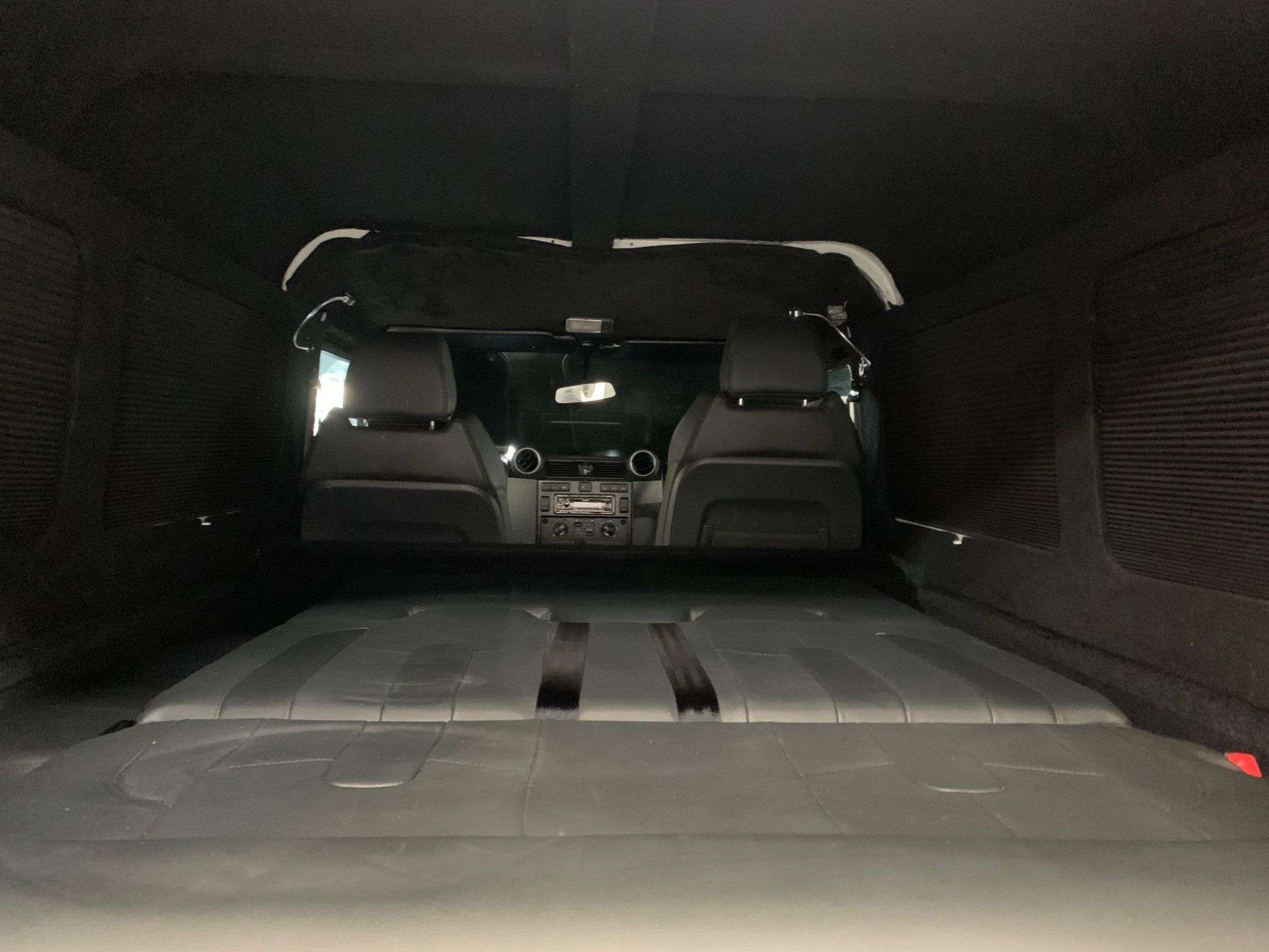 null LAND ROVER DEFENDER 110 null LAND ROVER DEFENDER 110