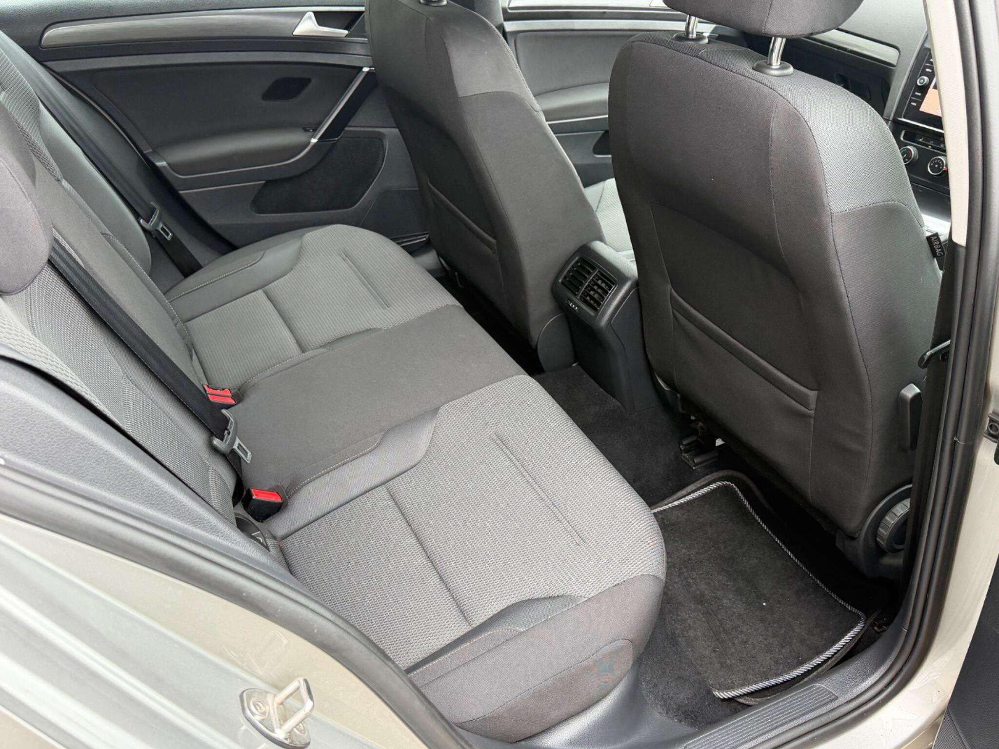 2018 VOLKSWAGEN GOLF 2018 VOLKSWAGEN GOLF