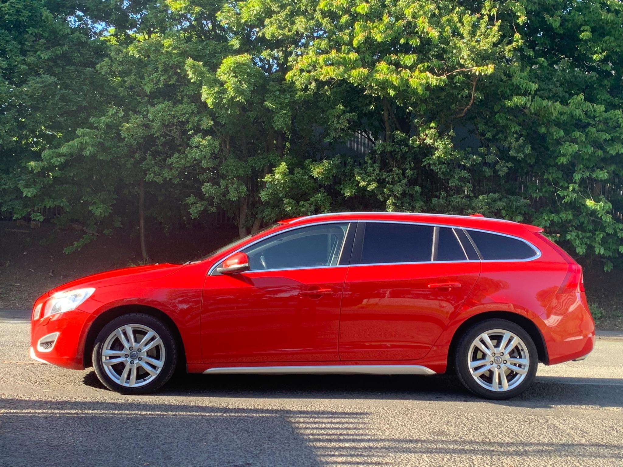 2013 VOLVO V60 2013 VOLVO V60