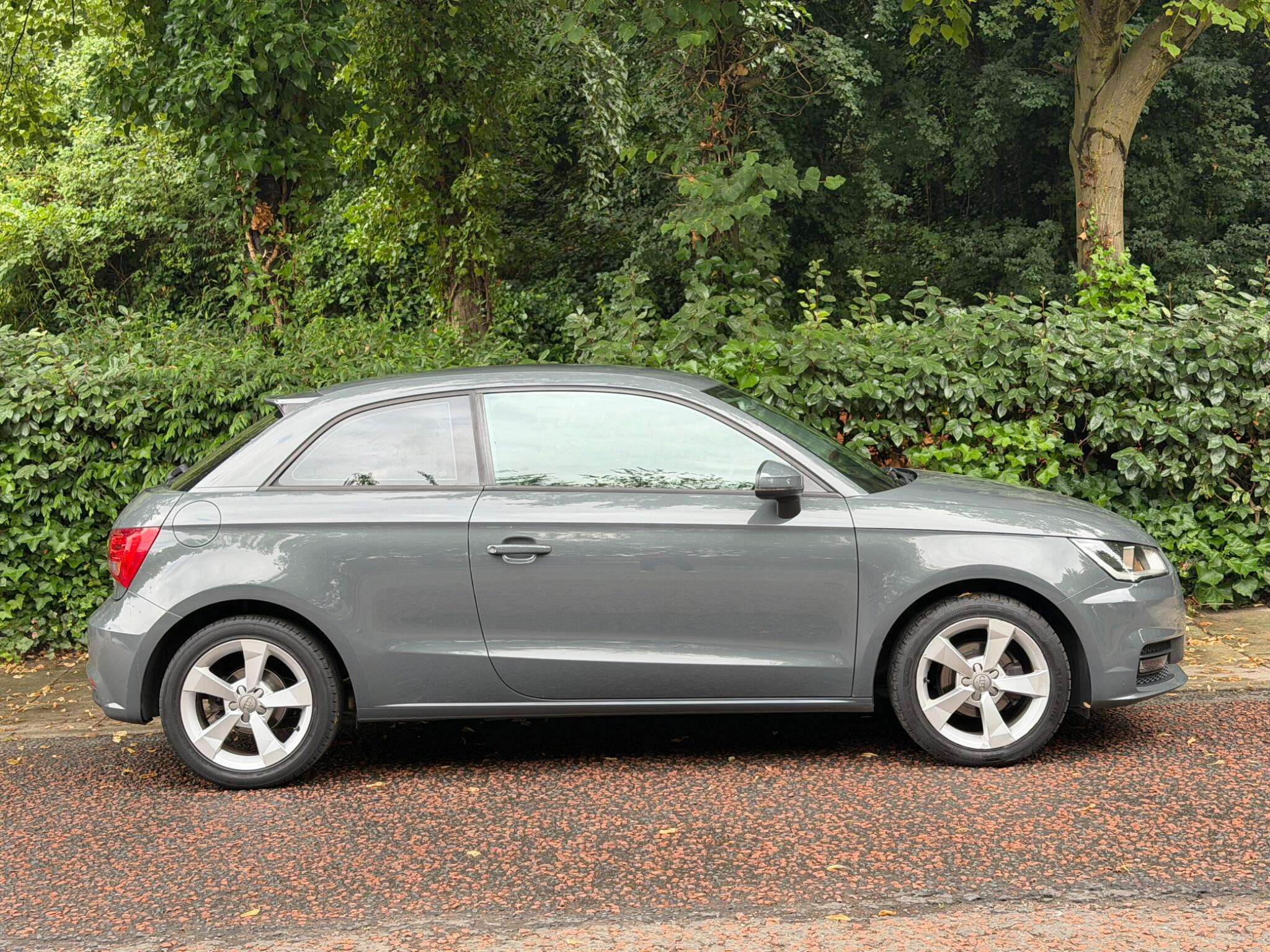 2016 AUDI A1 2016 AUDI A1