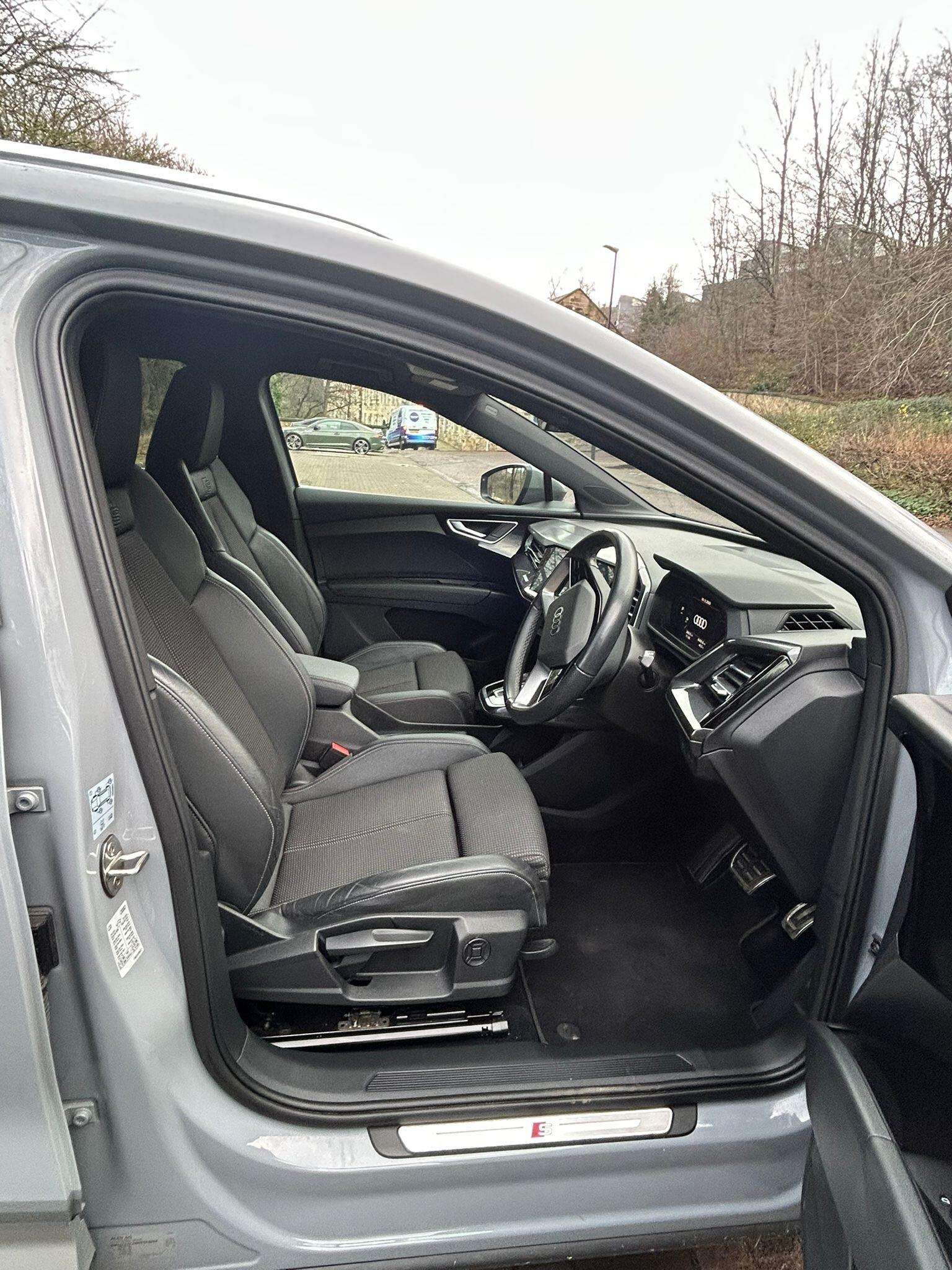 2021 AUDI Q4 E-TRON 2021 AUDI Q4 E-TRON