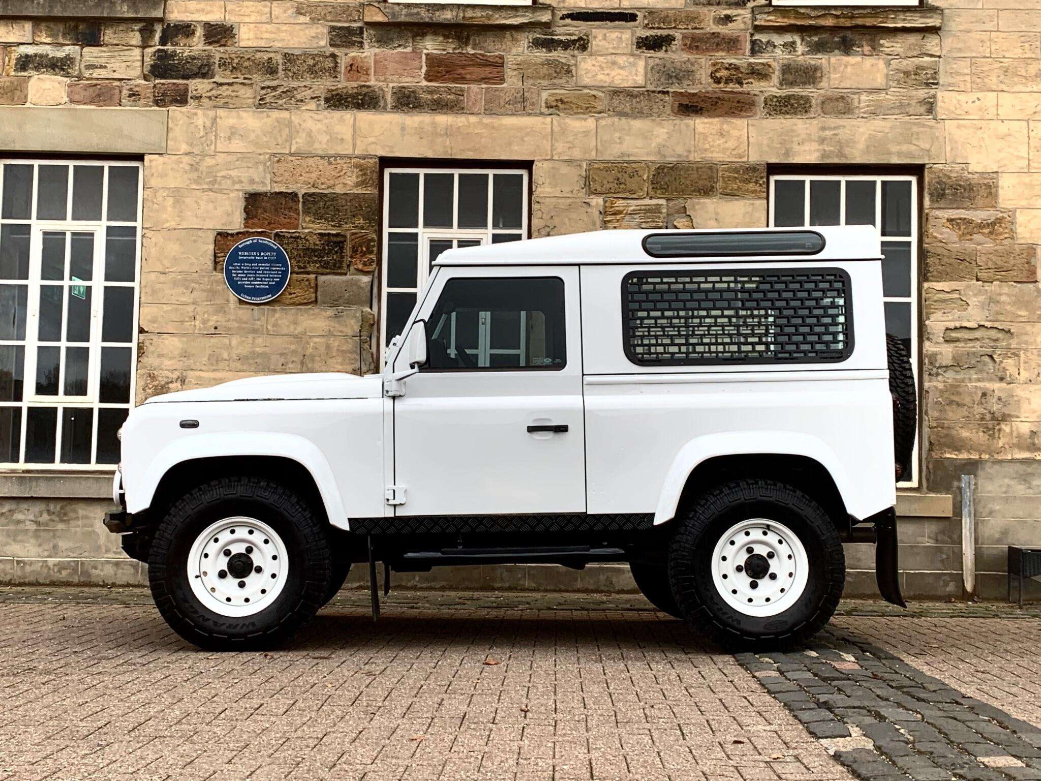 2012 LAND ROVER DEFENDER 90 2012 LAND ROVER DEFENDER 90