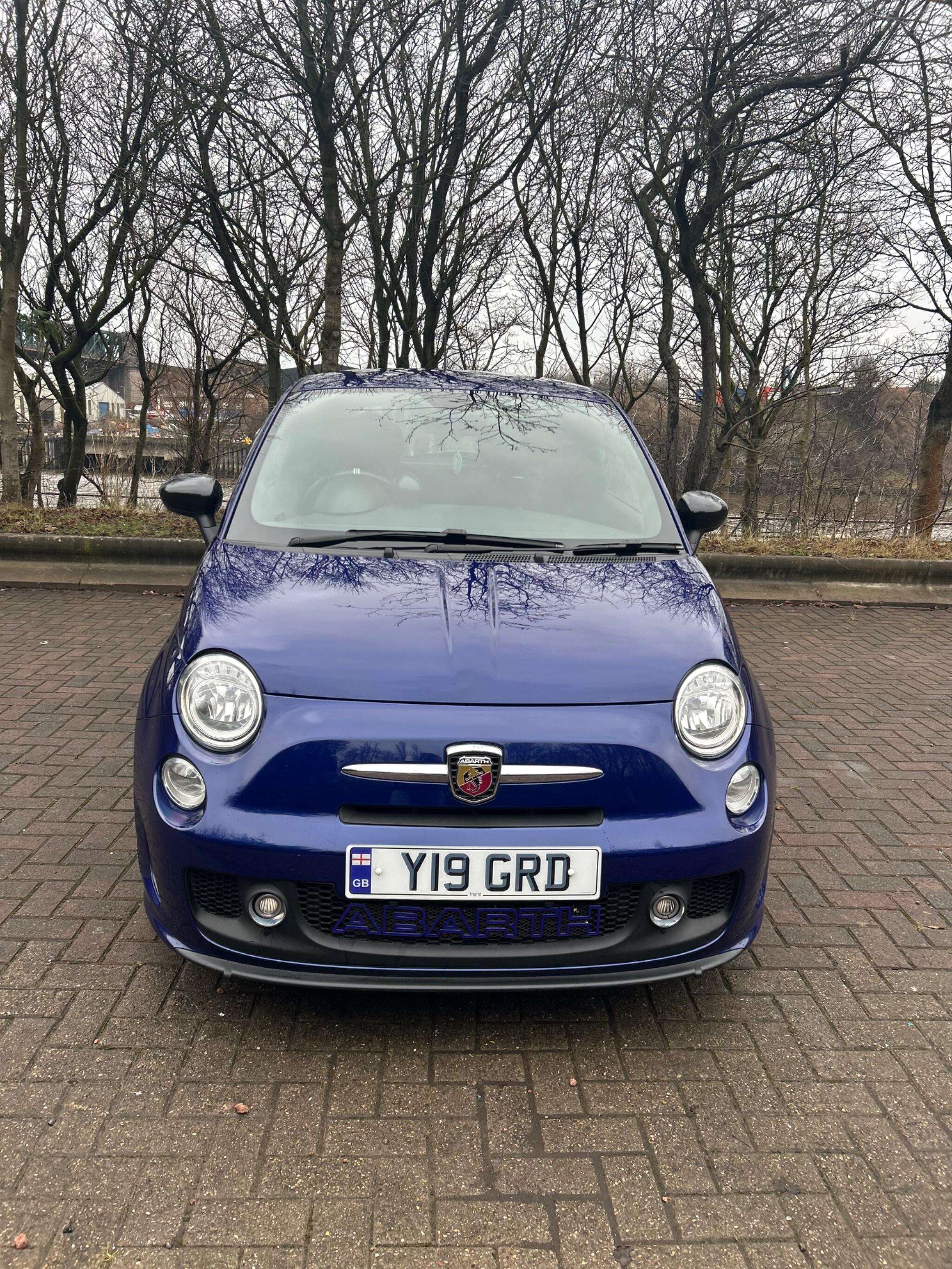 A 2016 ABARTH 595 1.4 T-Jet Euro 6 3dr A 2016 ABARTH 595 1.4 T-Jet Euro 6 3dr